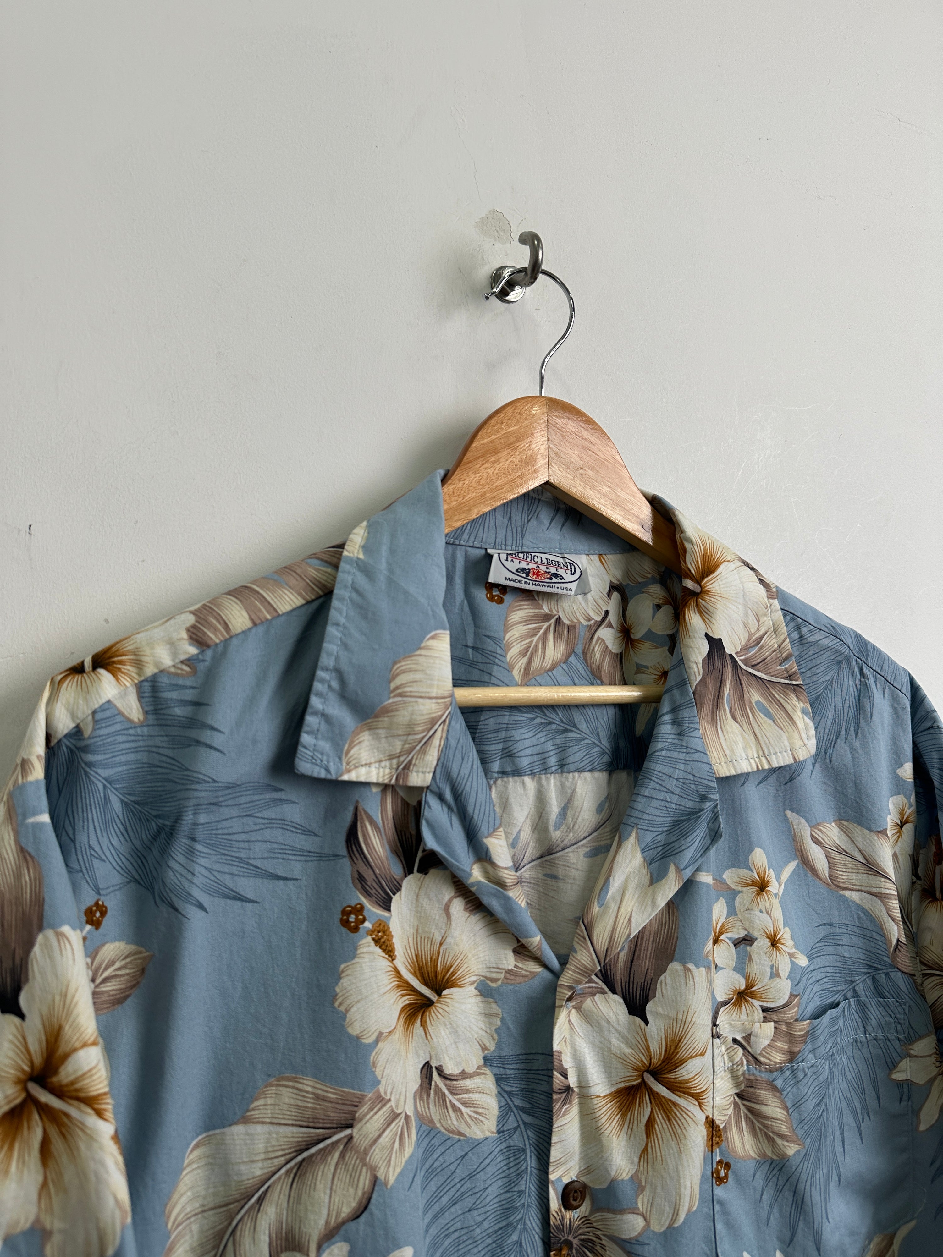 PACIFIC LEGEND APPAREL made in Hawaii short-sleeve shirt in light blue