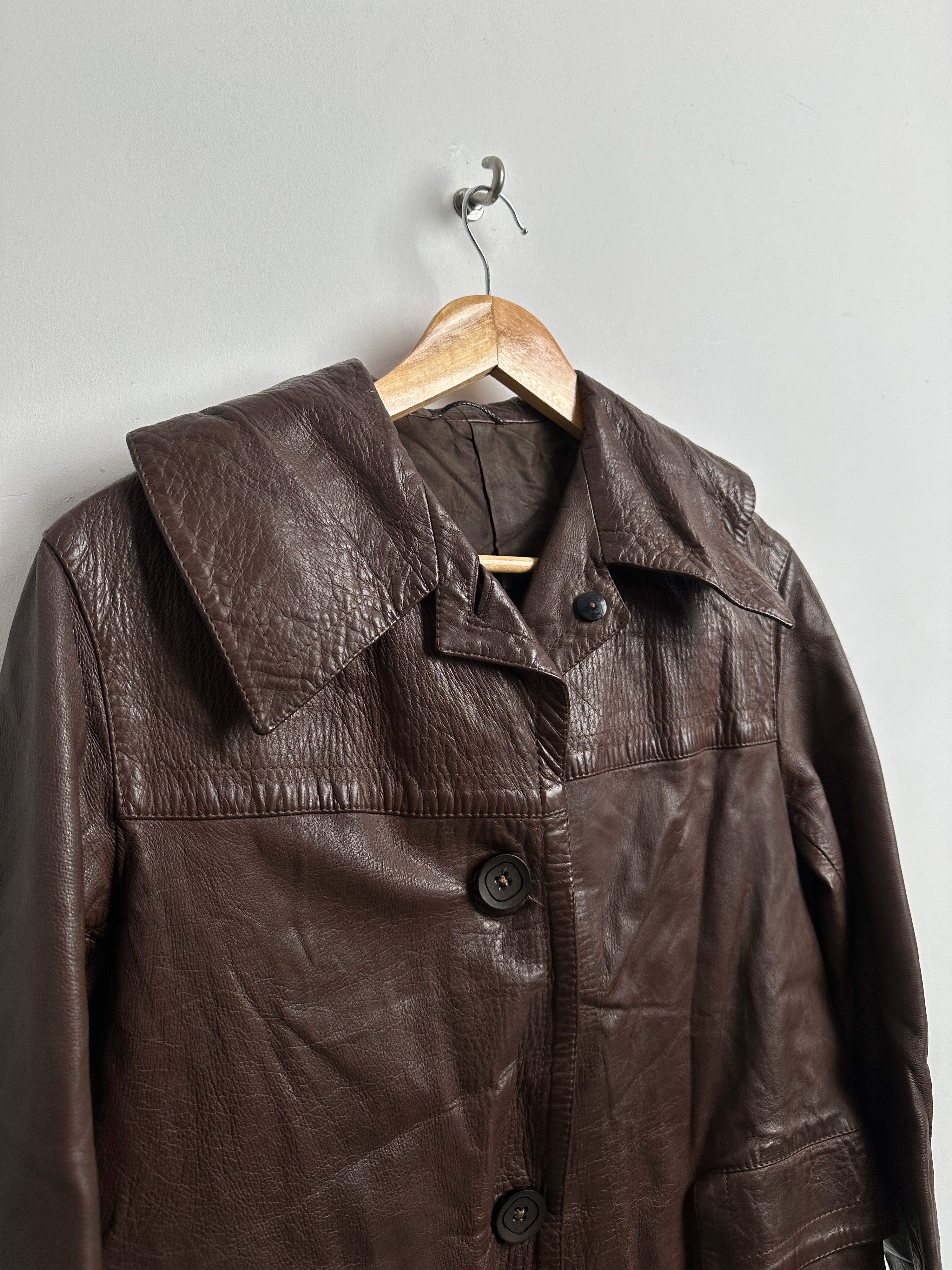 Brown leather button up trench - thrift.mt