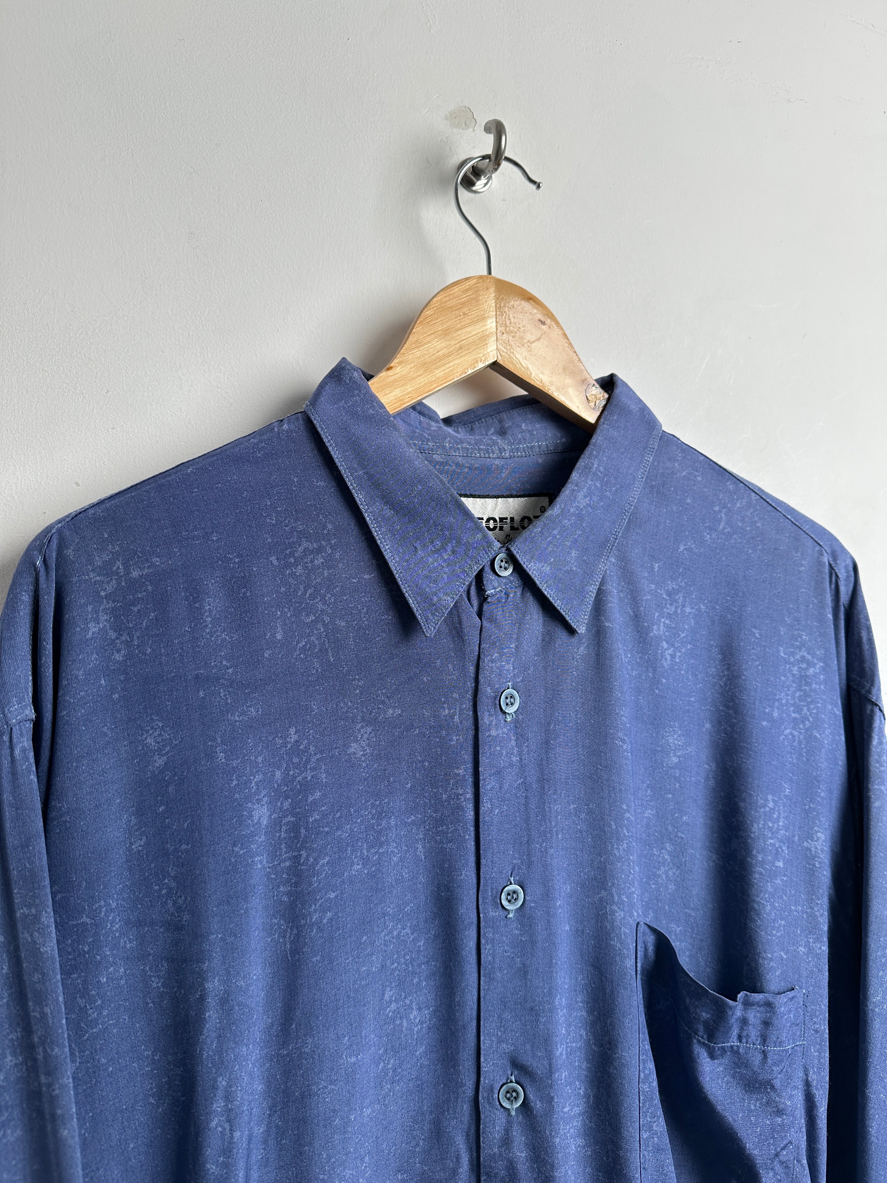 Areoflot long-sleeve shirt in blue - thrift.mt