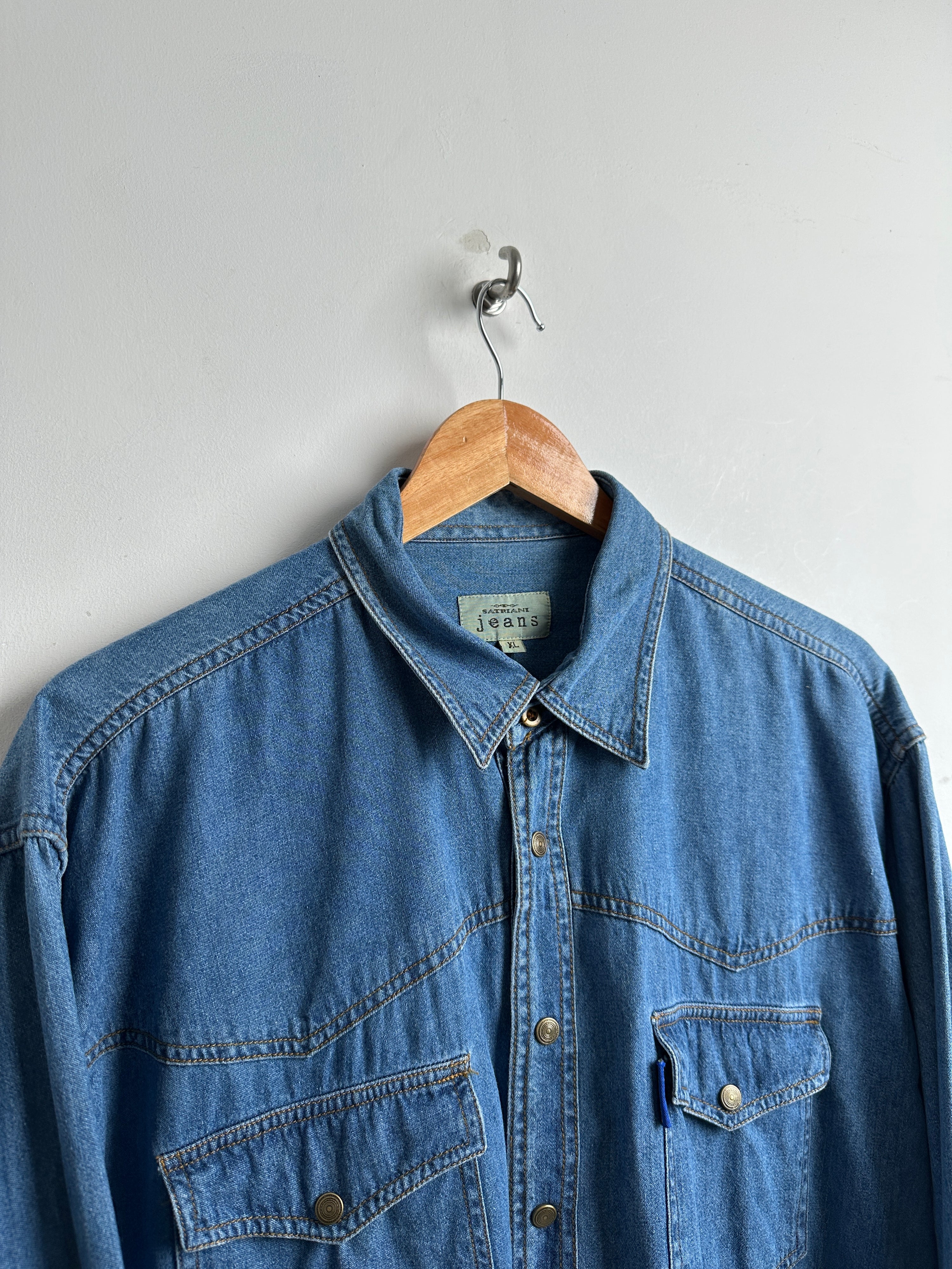 Satriani Jeans denim shirt - thrift.mt
