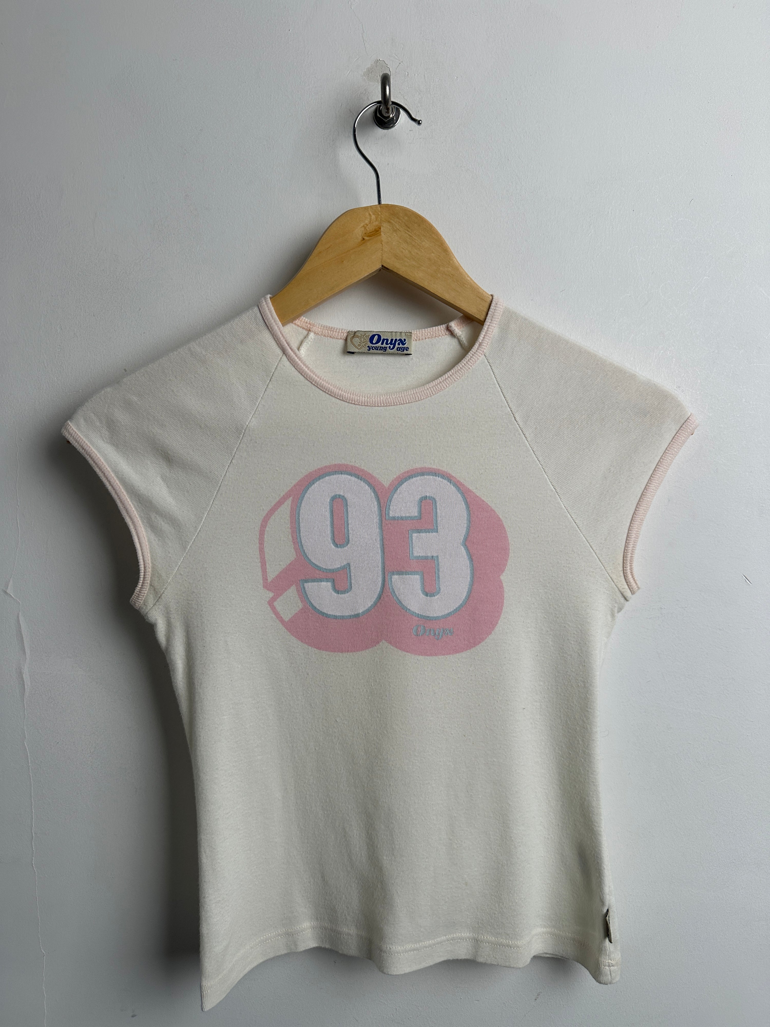 ONYX YOUNG AGE Sleeveless Top