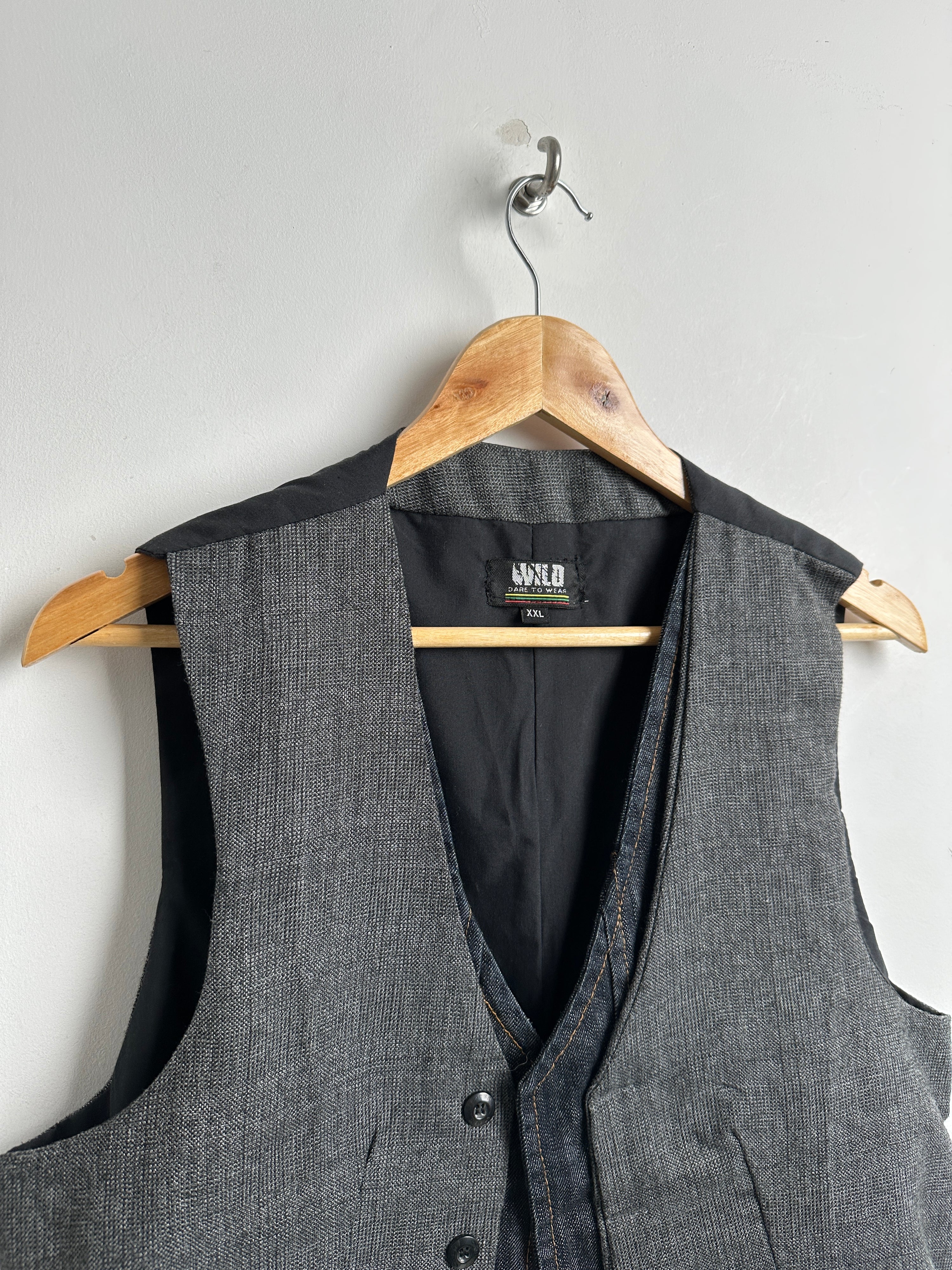 Vintage vest with denim lining - thrift.mt