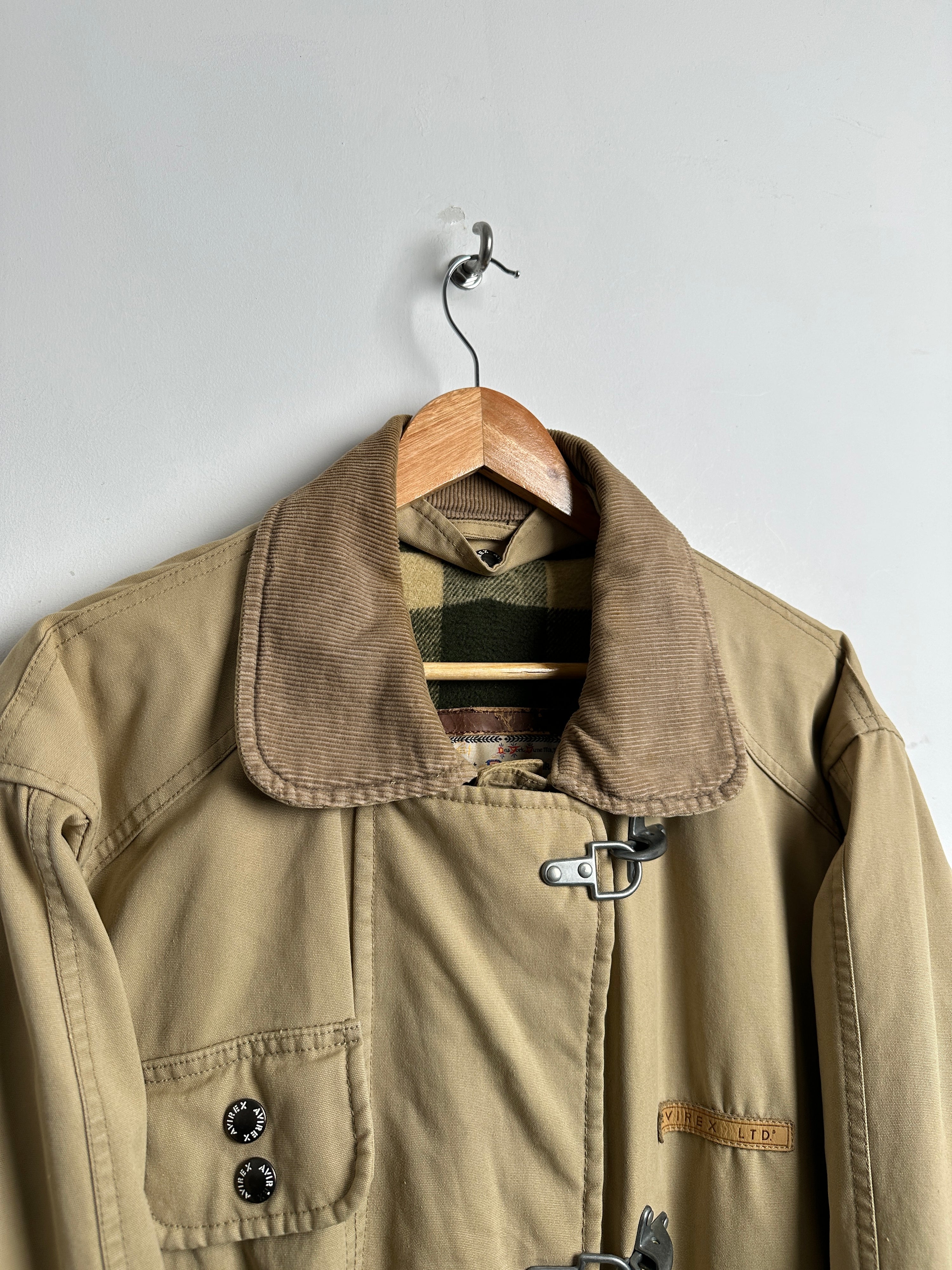 AVIREX USA VINTAGE JACKET in beige - thrift.mt