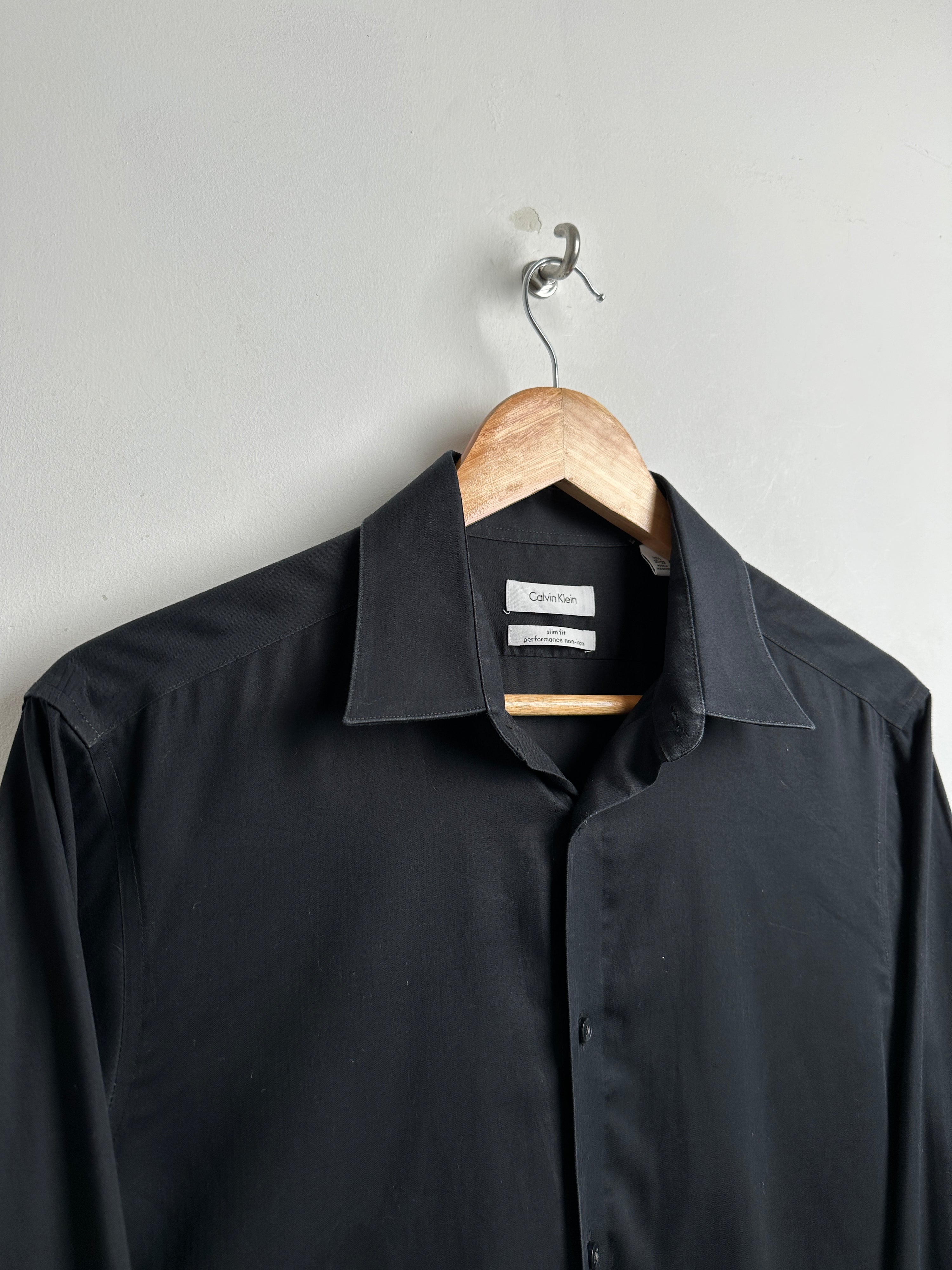 CALVIN KLEIN long sleeve shirt in black - thrift.mt