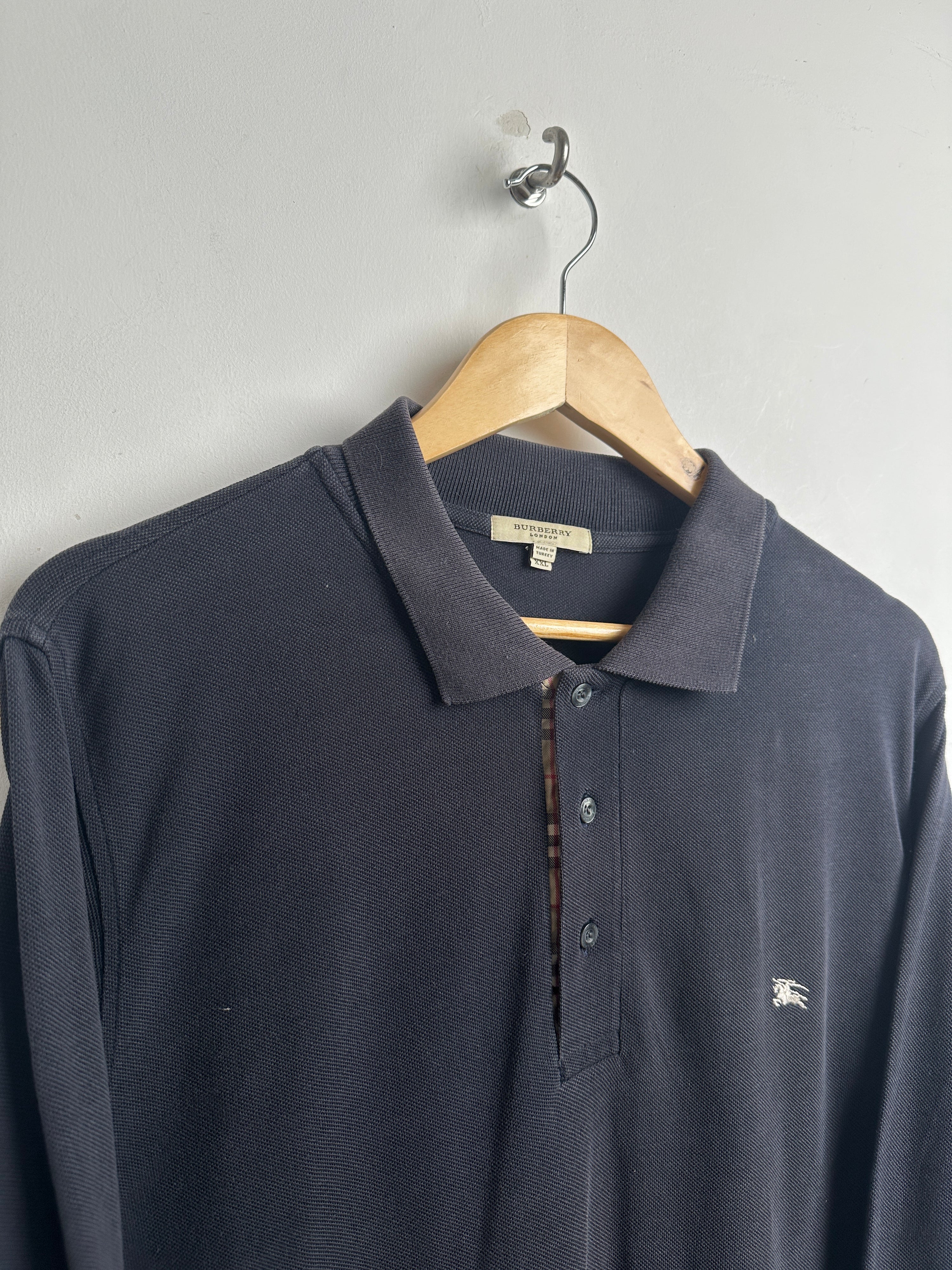 BURBERRY LONDON long sleeve poloshirt in black - thrift.mt