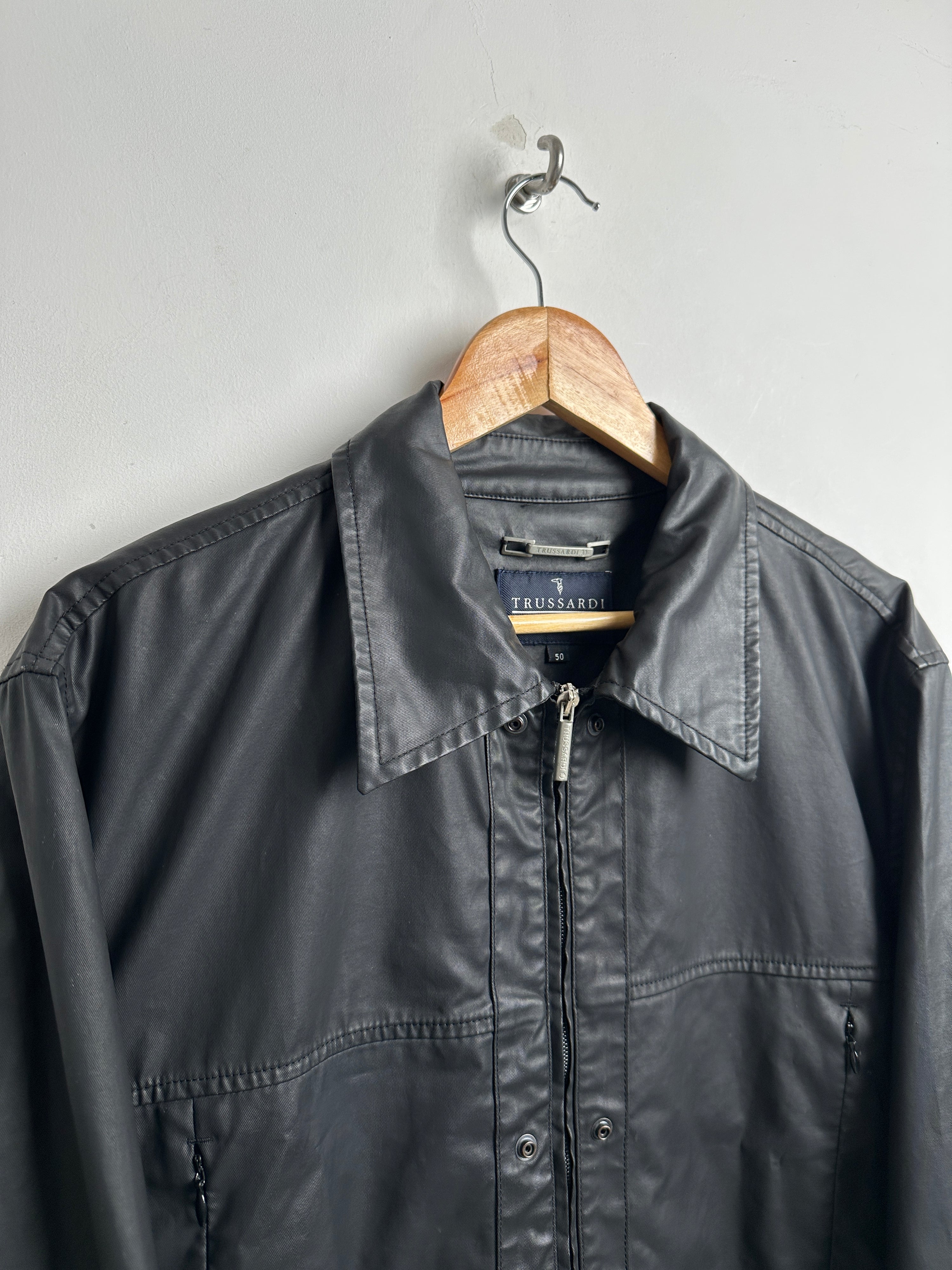TRUSSARDI JEANS leather coat in black - thrift.mt