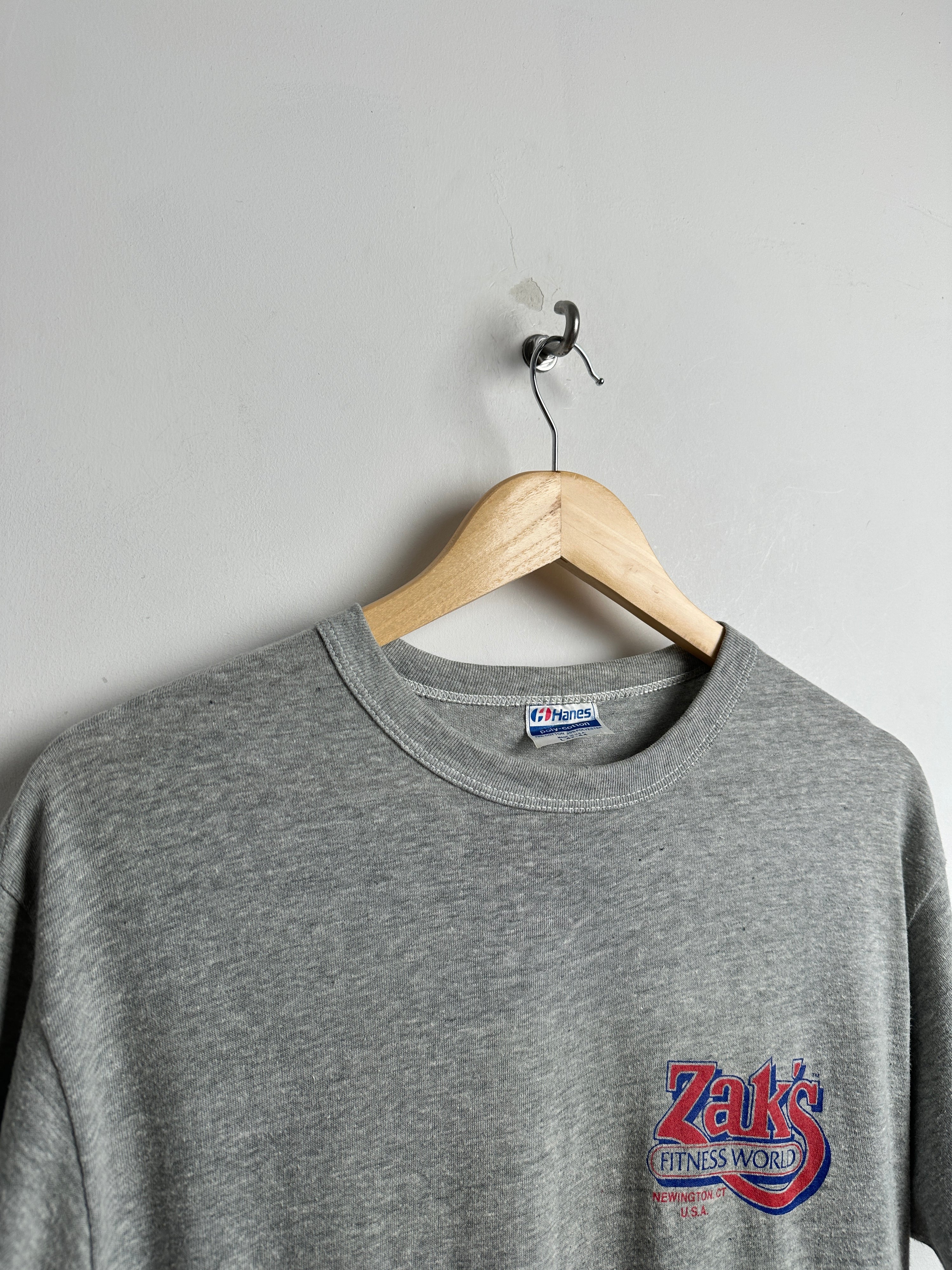 ZAK’S Fitness World short sleeve shirt in grey - thrift.mt