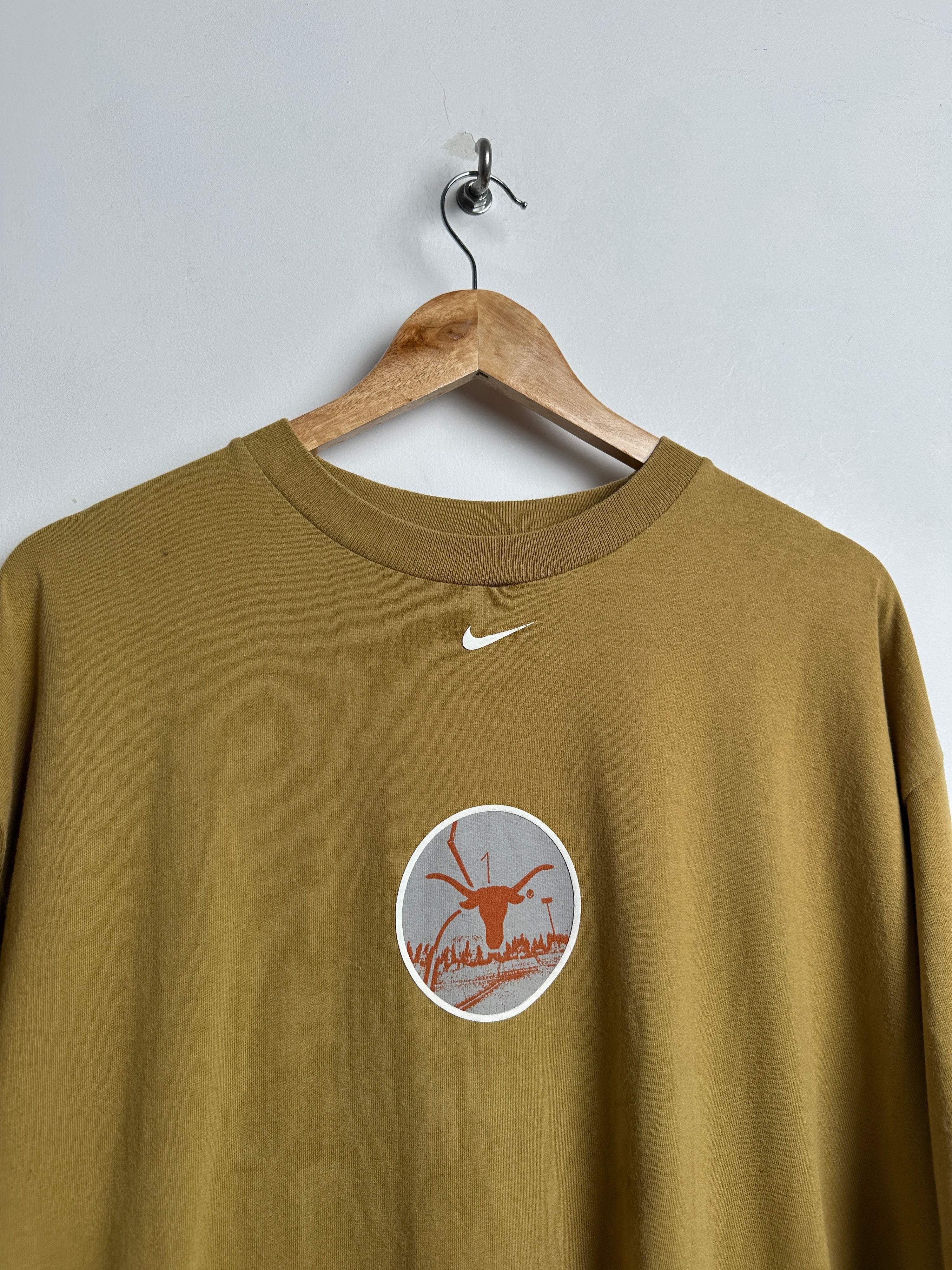 NIKE TEE in mustard