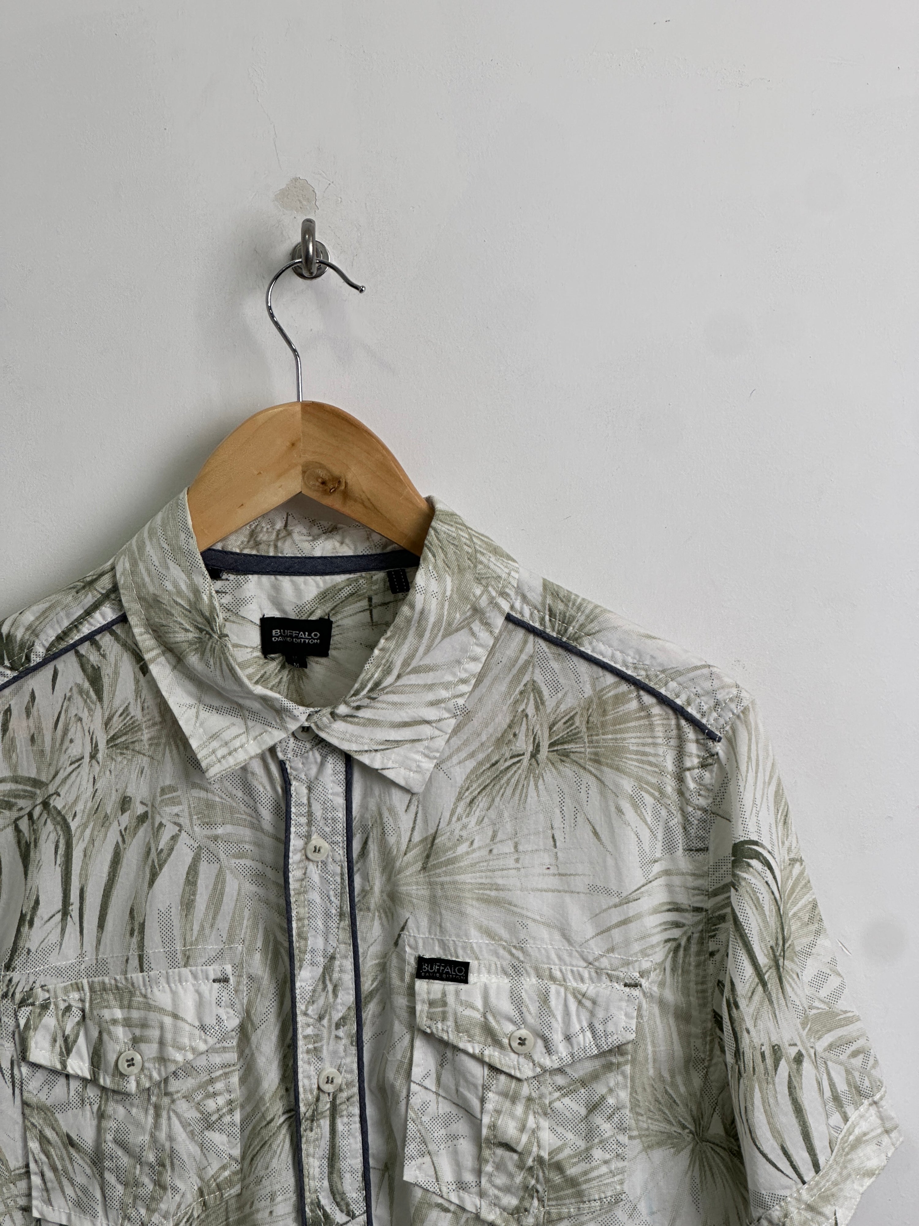 BUFFALO DAVID BITTON short-sleeve shirt in white with green leaves