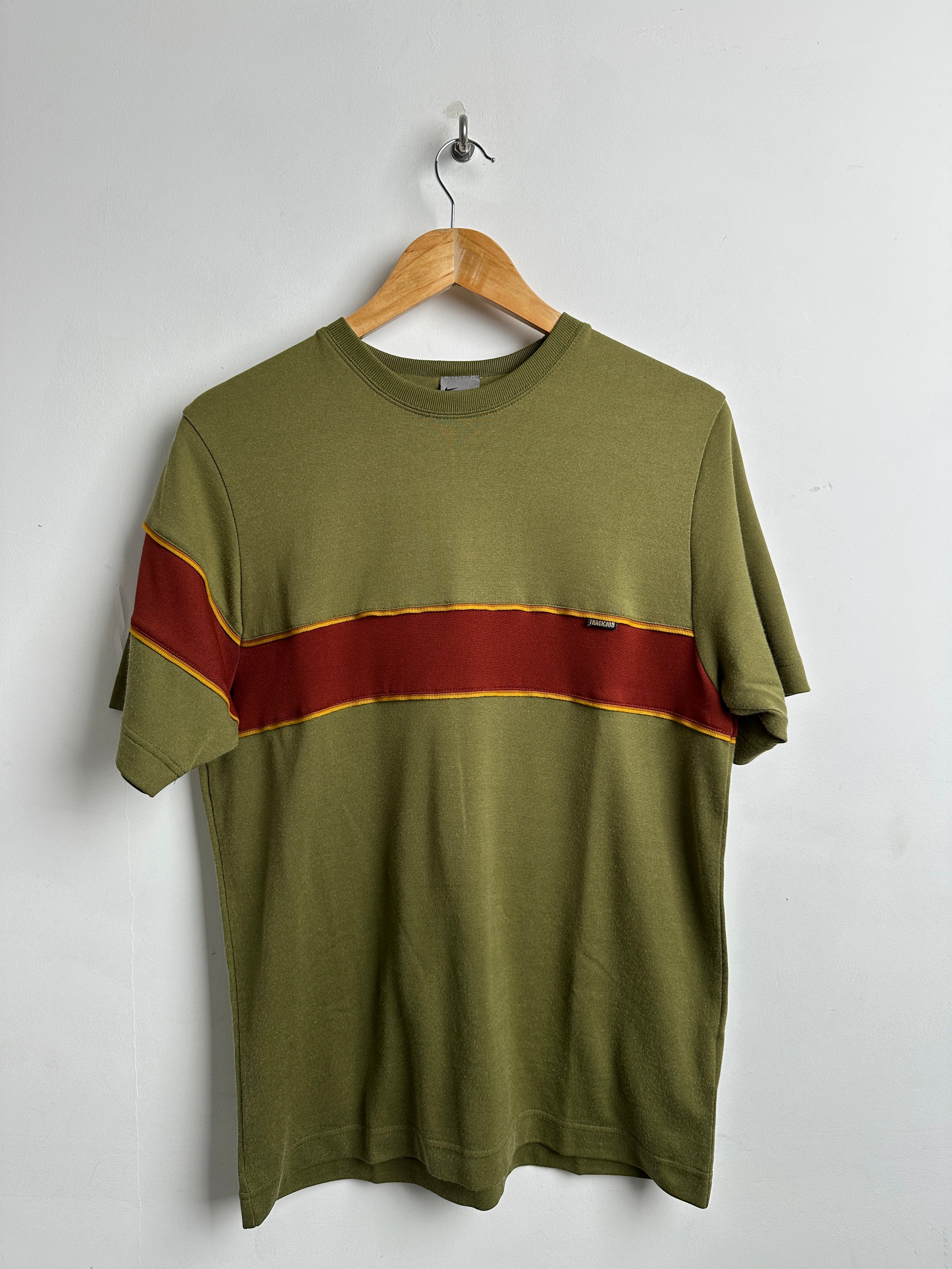 NIKE Track364 tee in green - thrift.mt