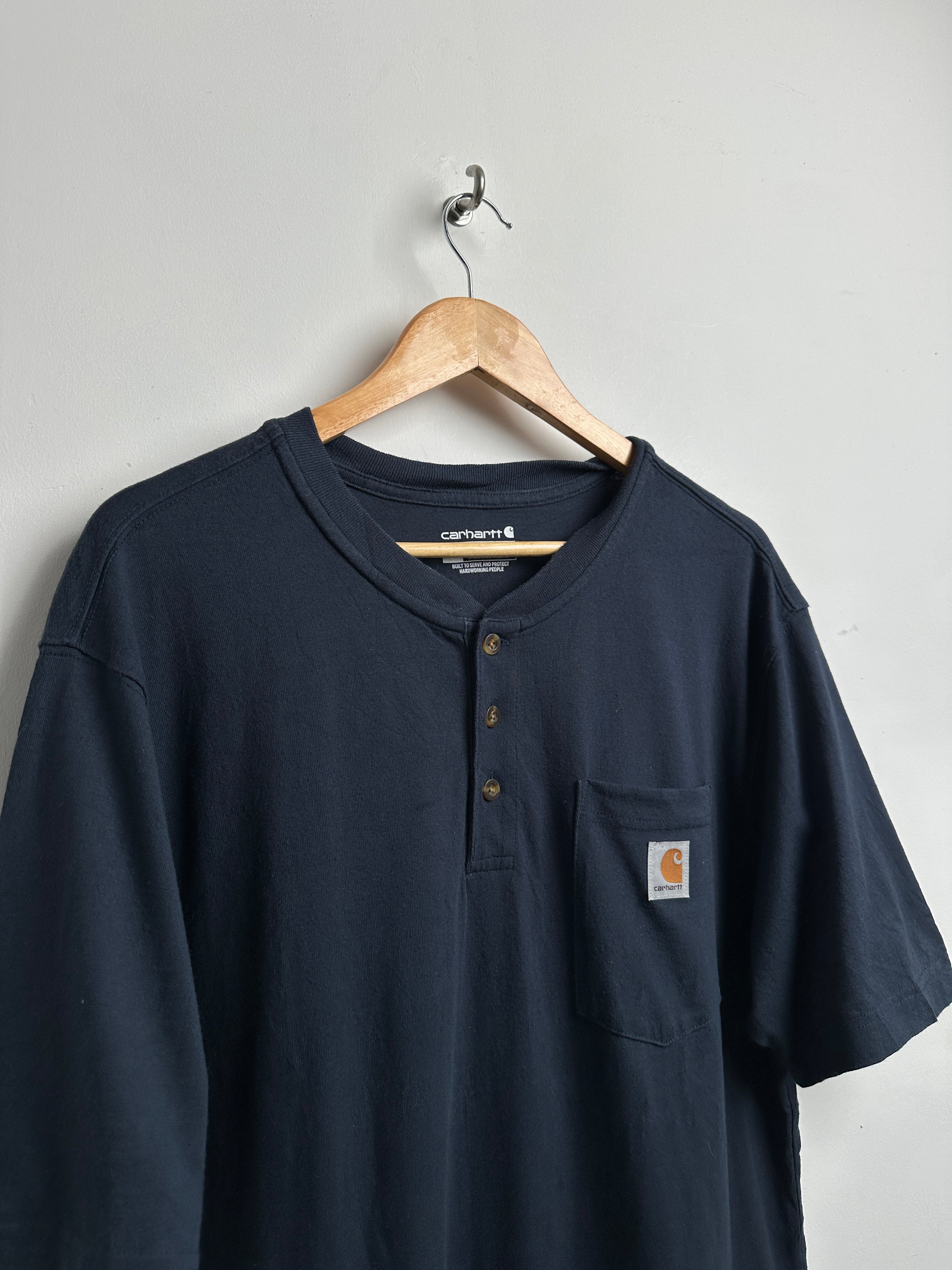 Carhartt button up navy tee - thrift.mt