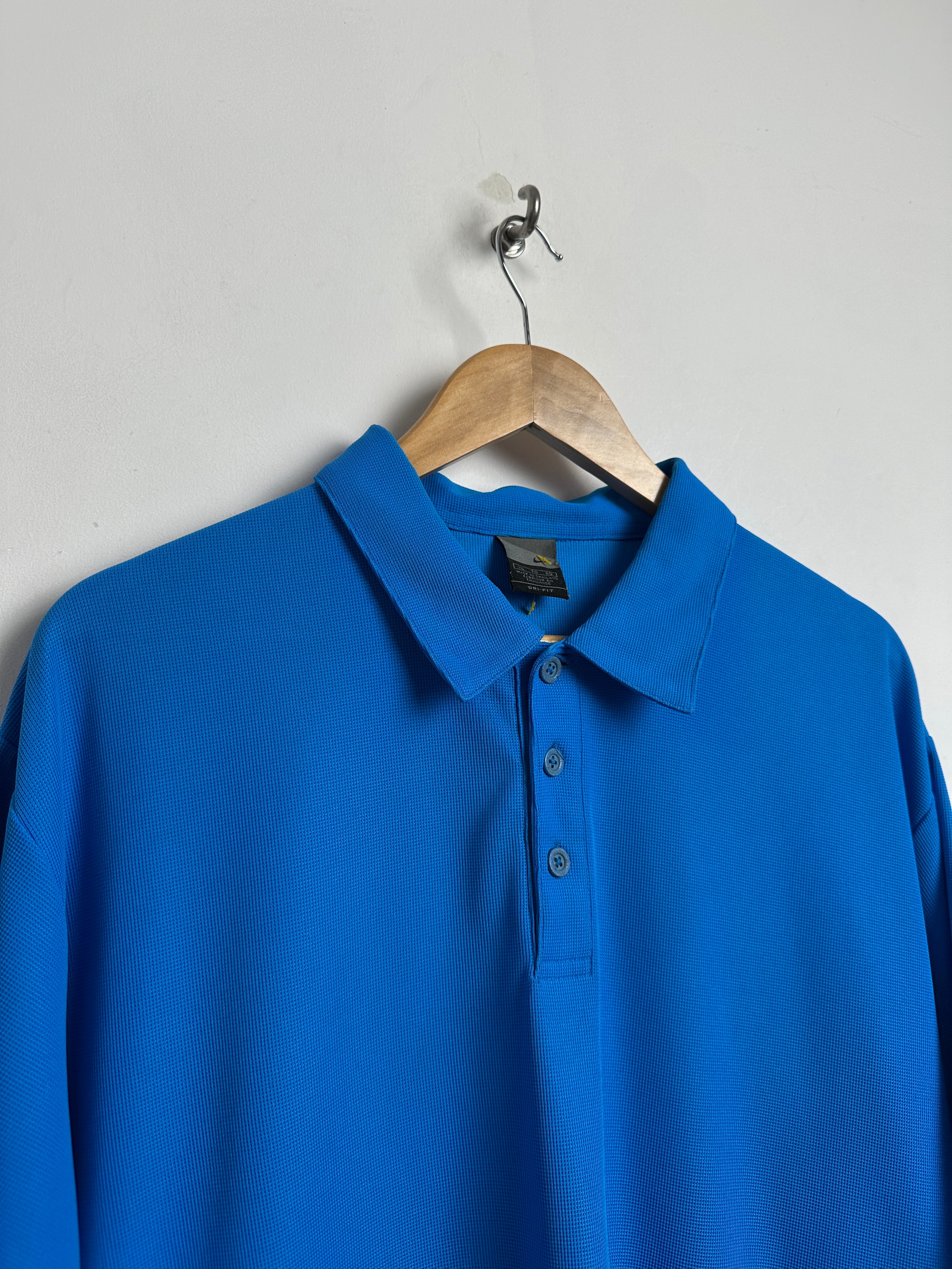 NIKE DRI-FIT short-sleeve polo shirt in bright blue