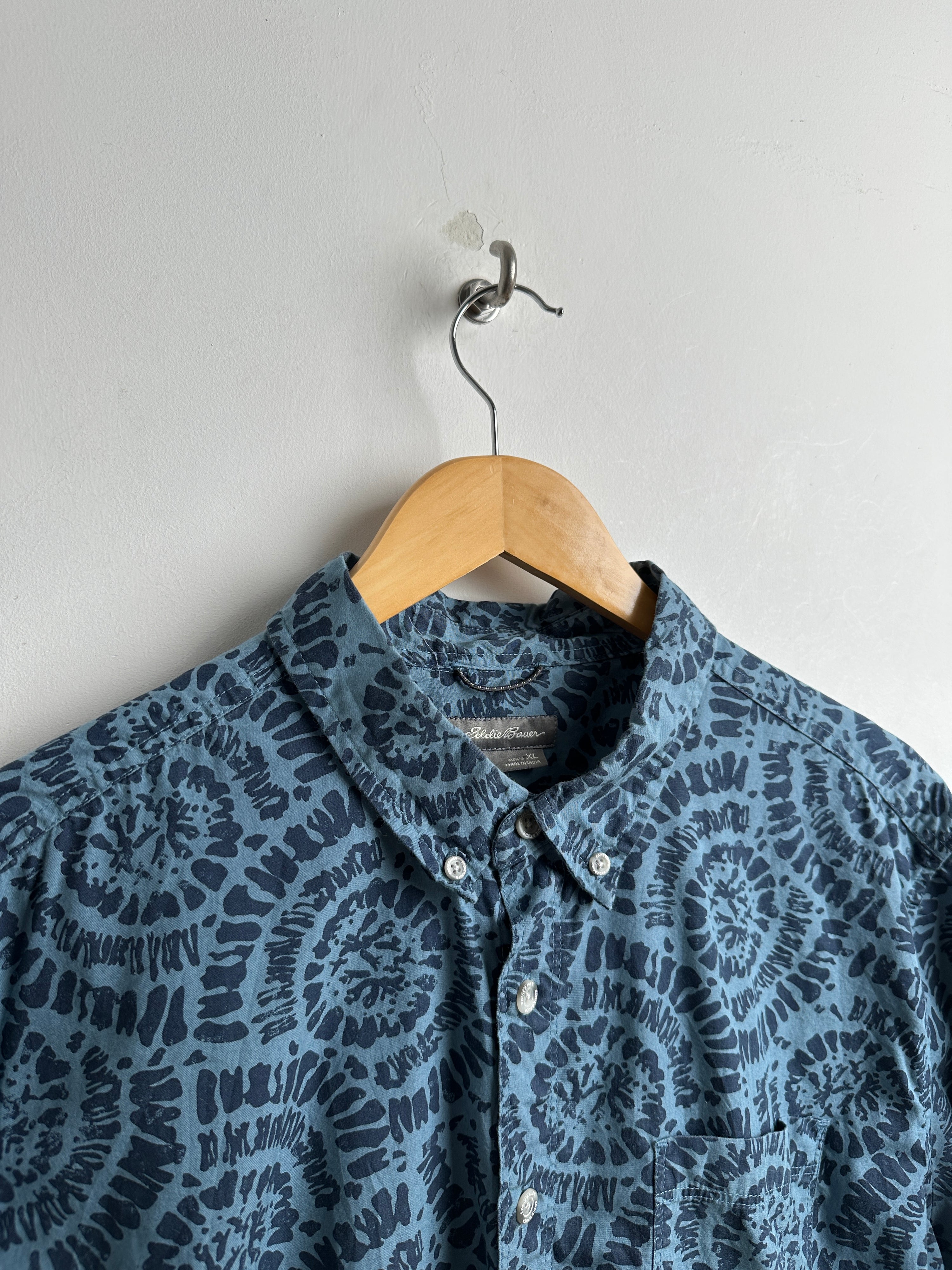 EDDIE BAUER blue short sleeve shirt