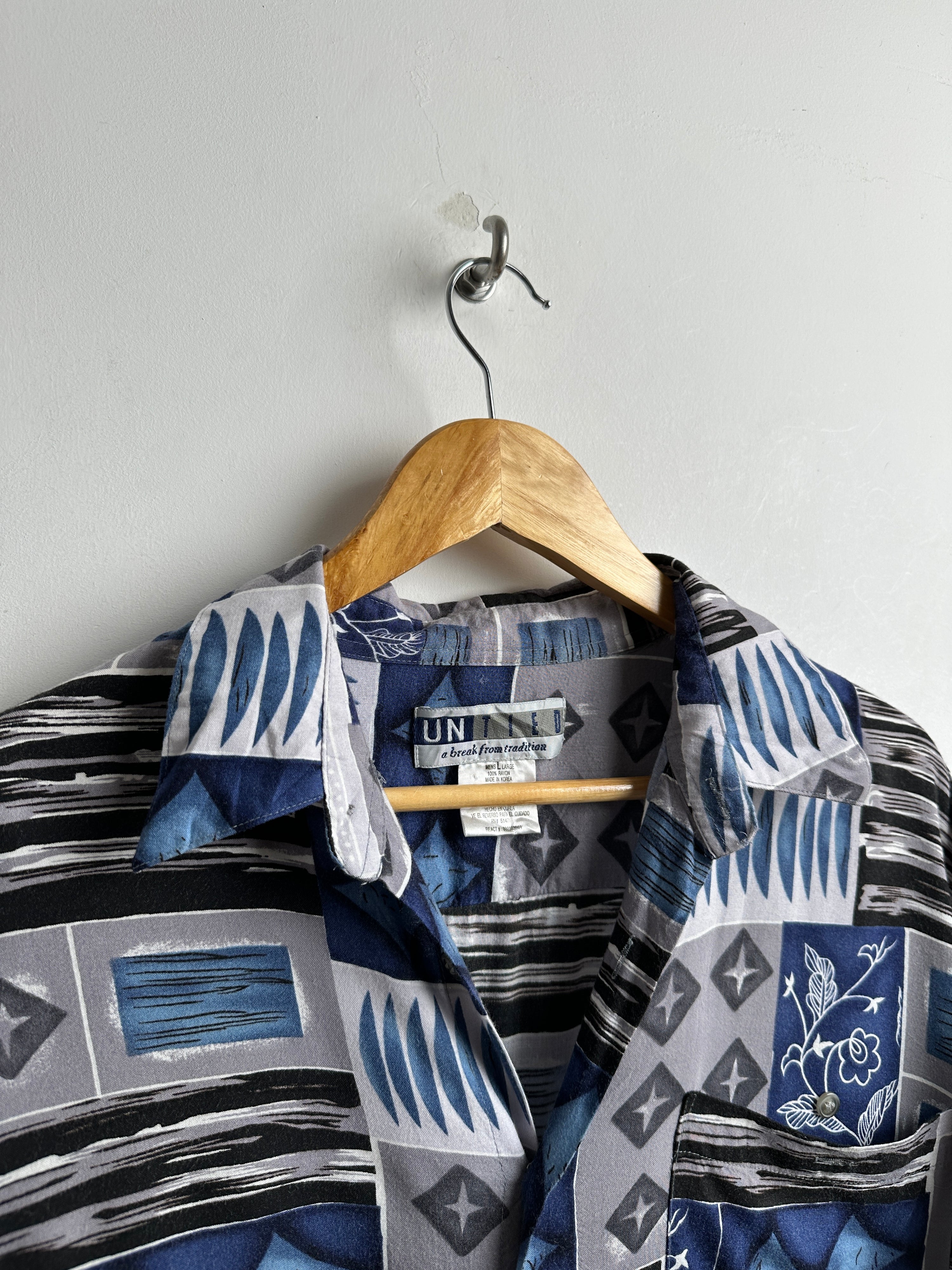 UNTIED Printed shirt