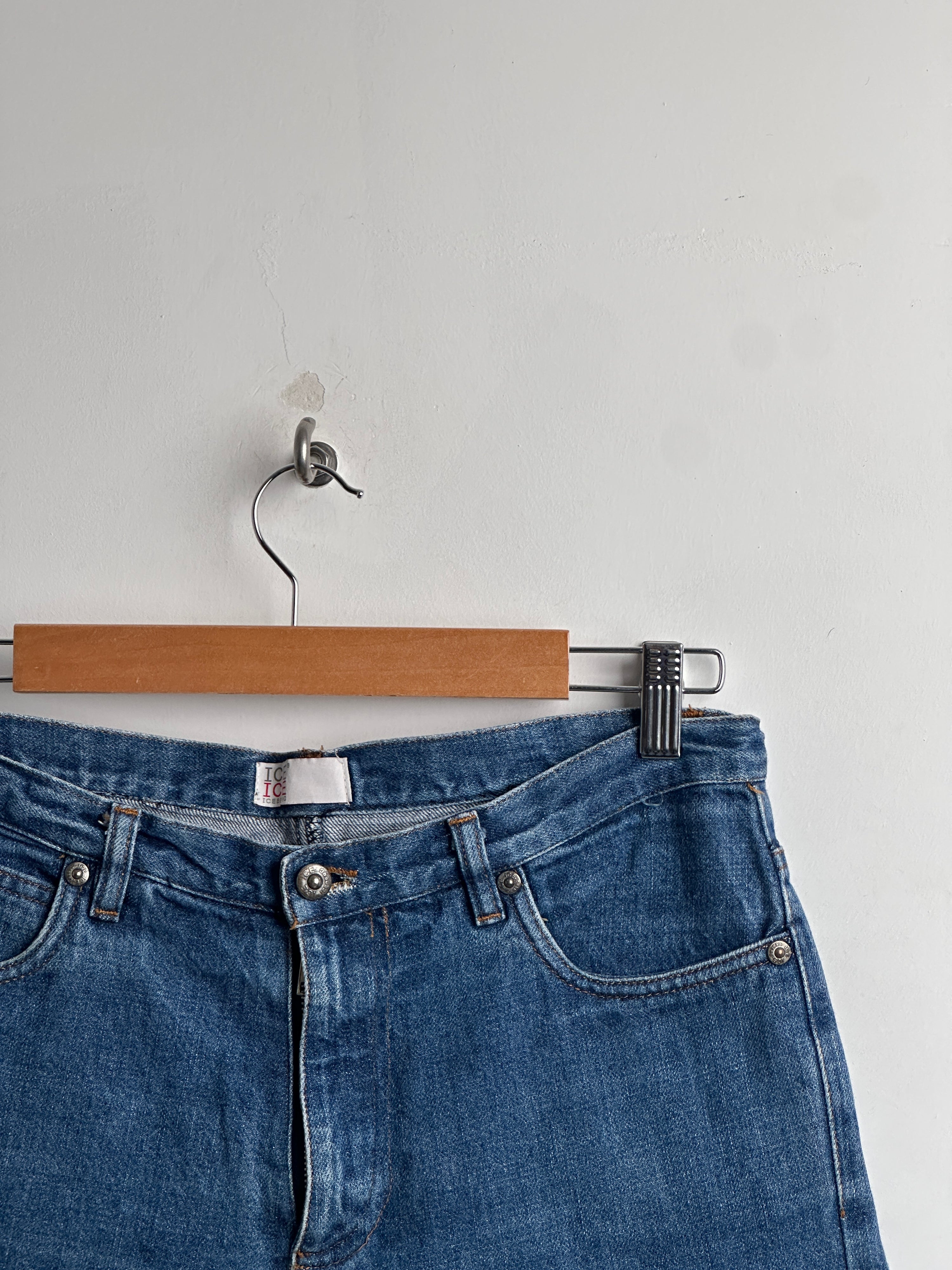 ICEBERG jorts in blue