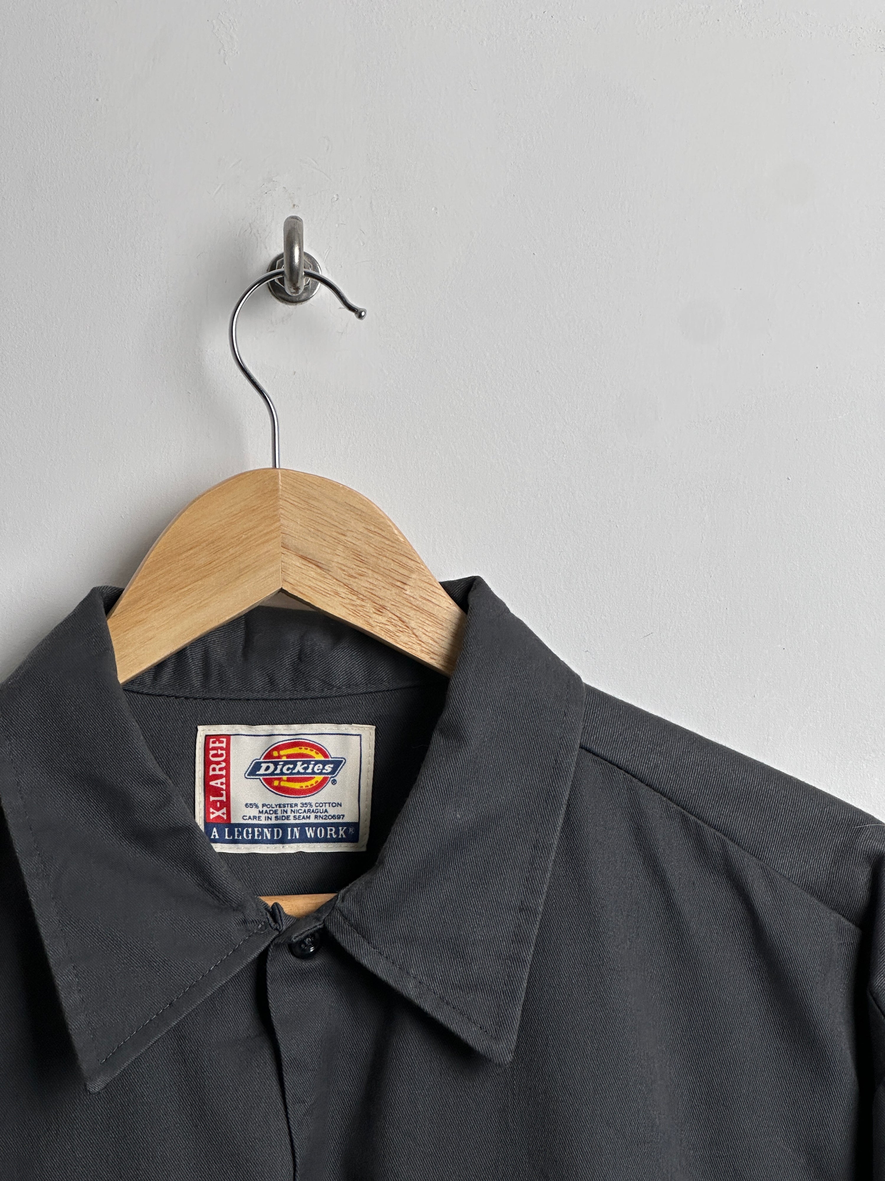 Dickies button up grey tee