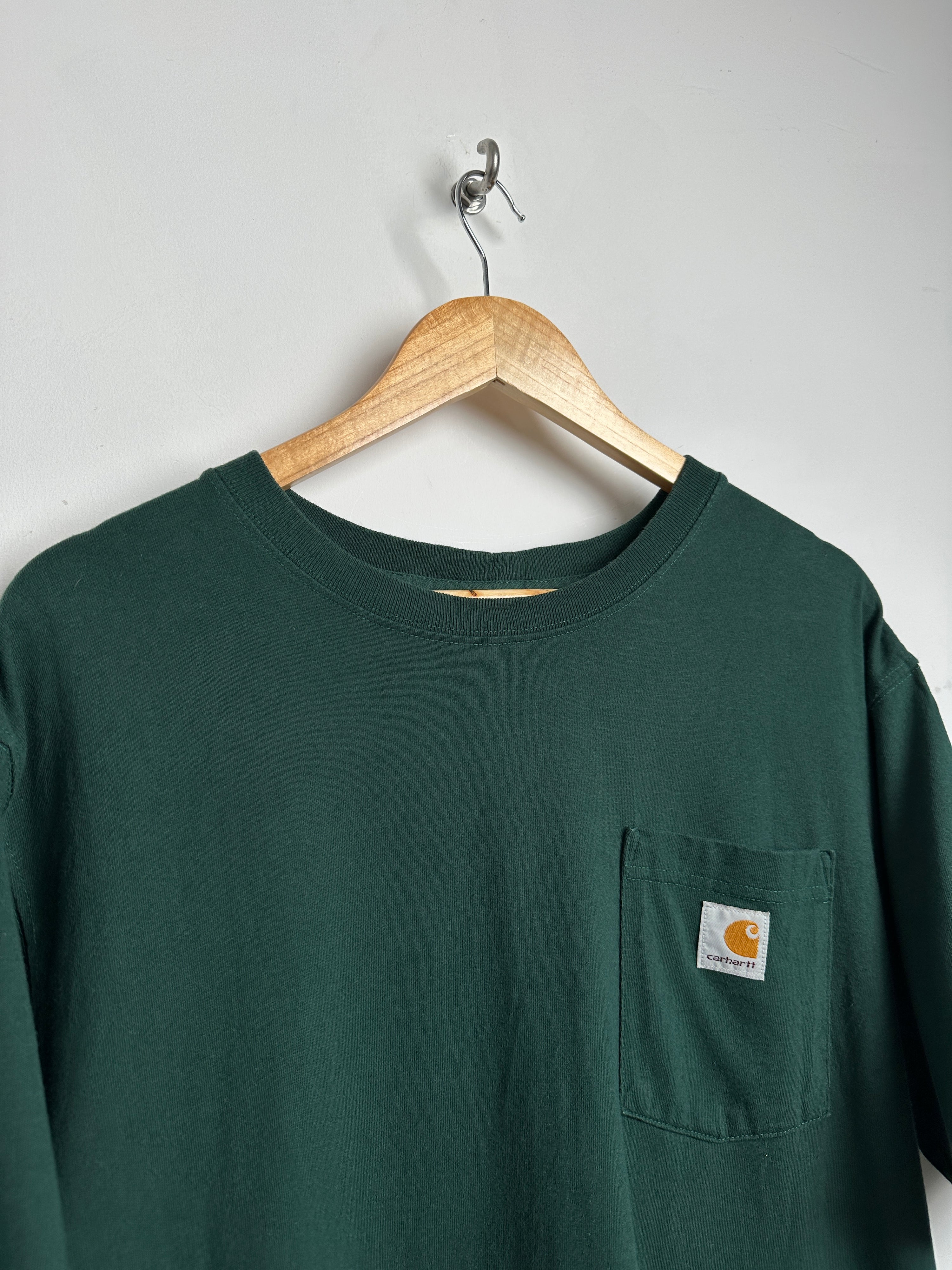 Carhartt tee in dark green