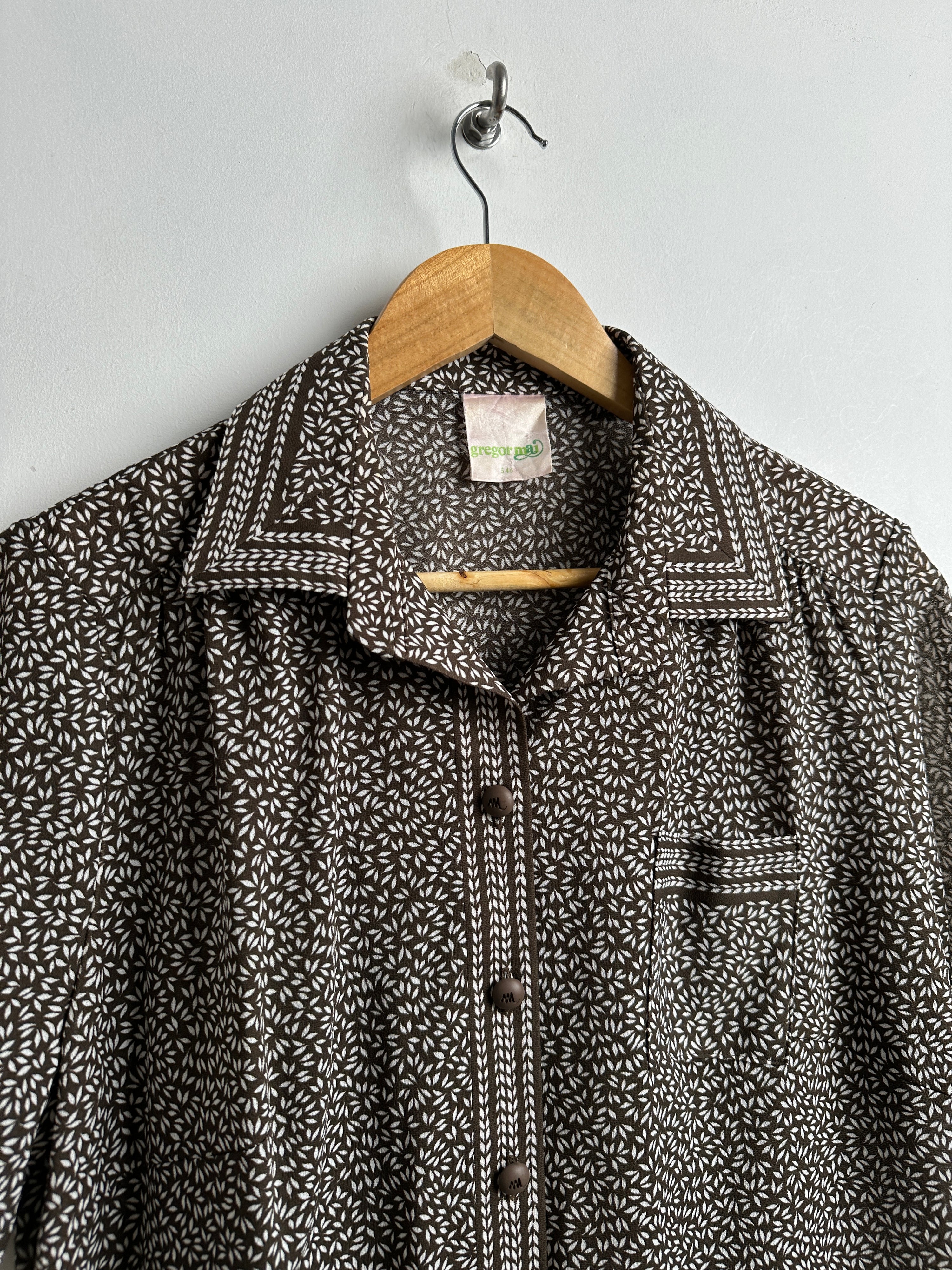 GREGOR MAI brown short sleeved shirt