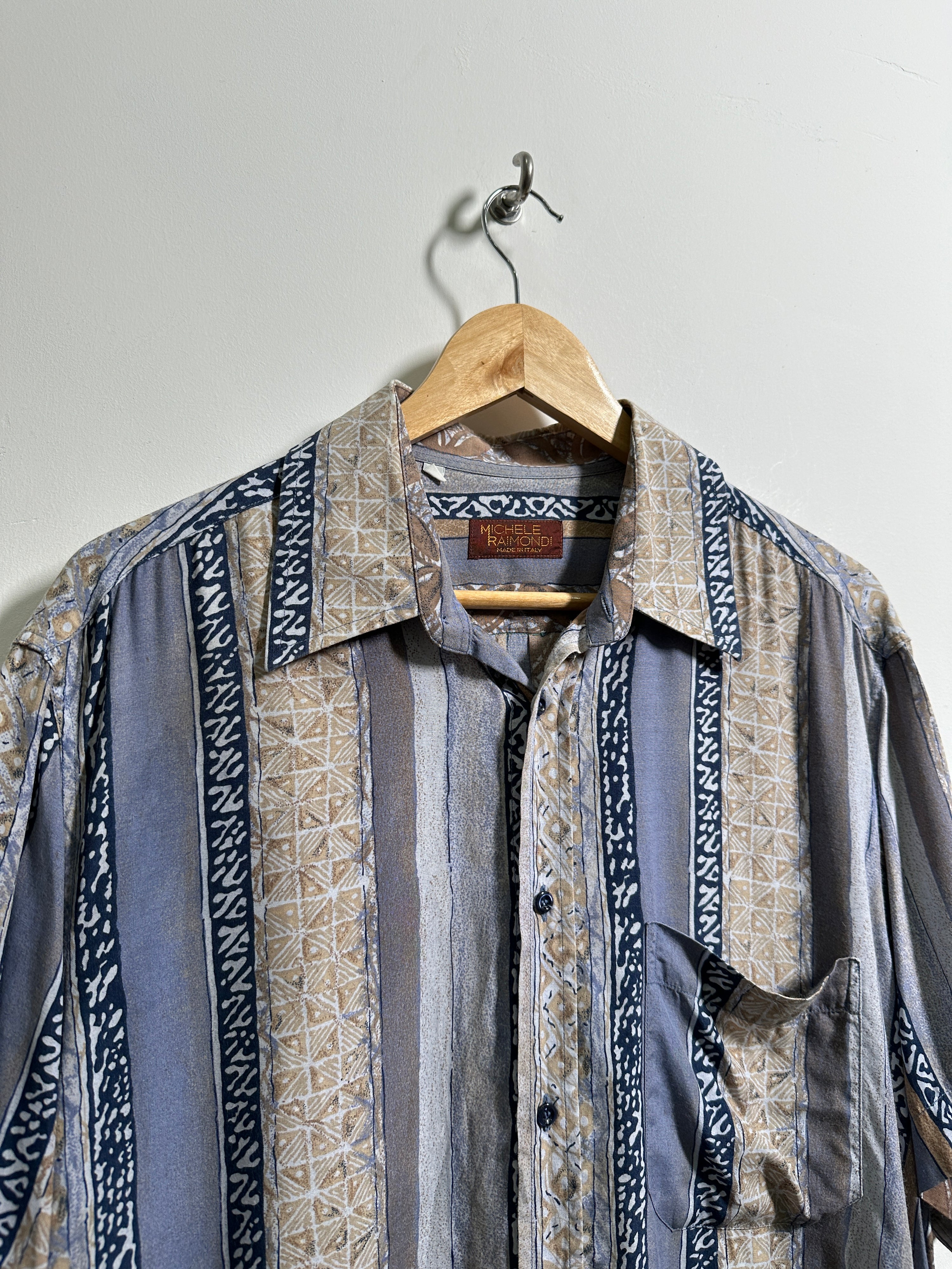 Michele Raimondi short-sleeve shirt with blue patterns