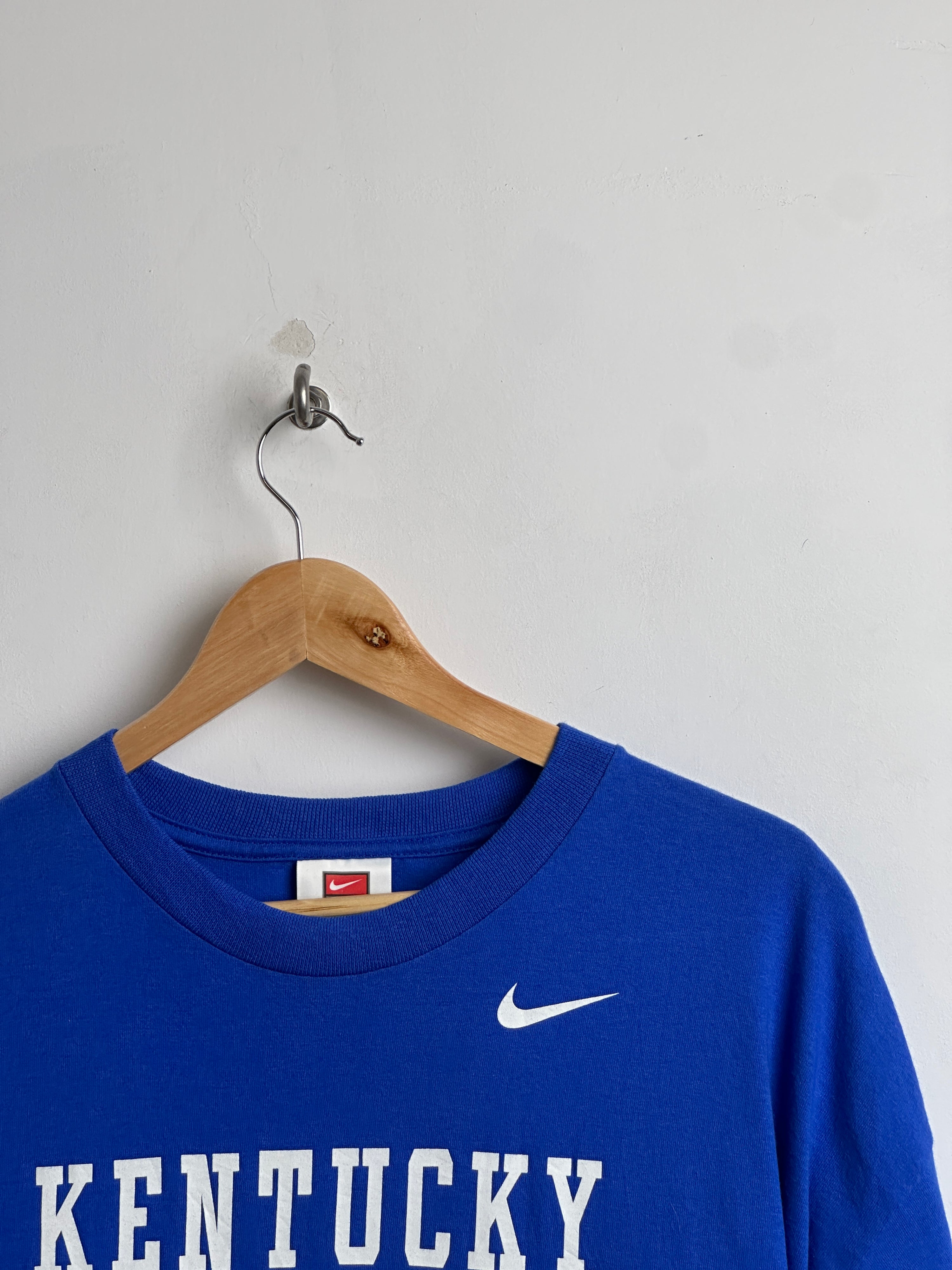 NIKE t-shirt in blue