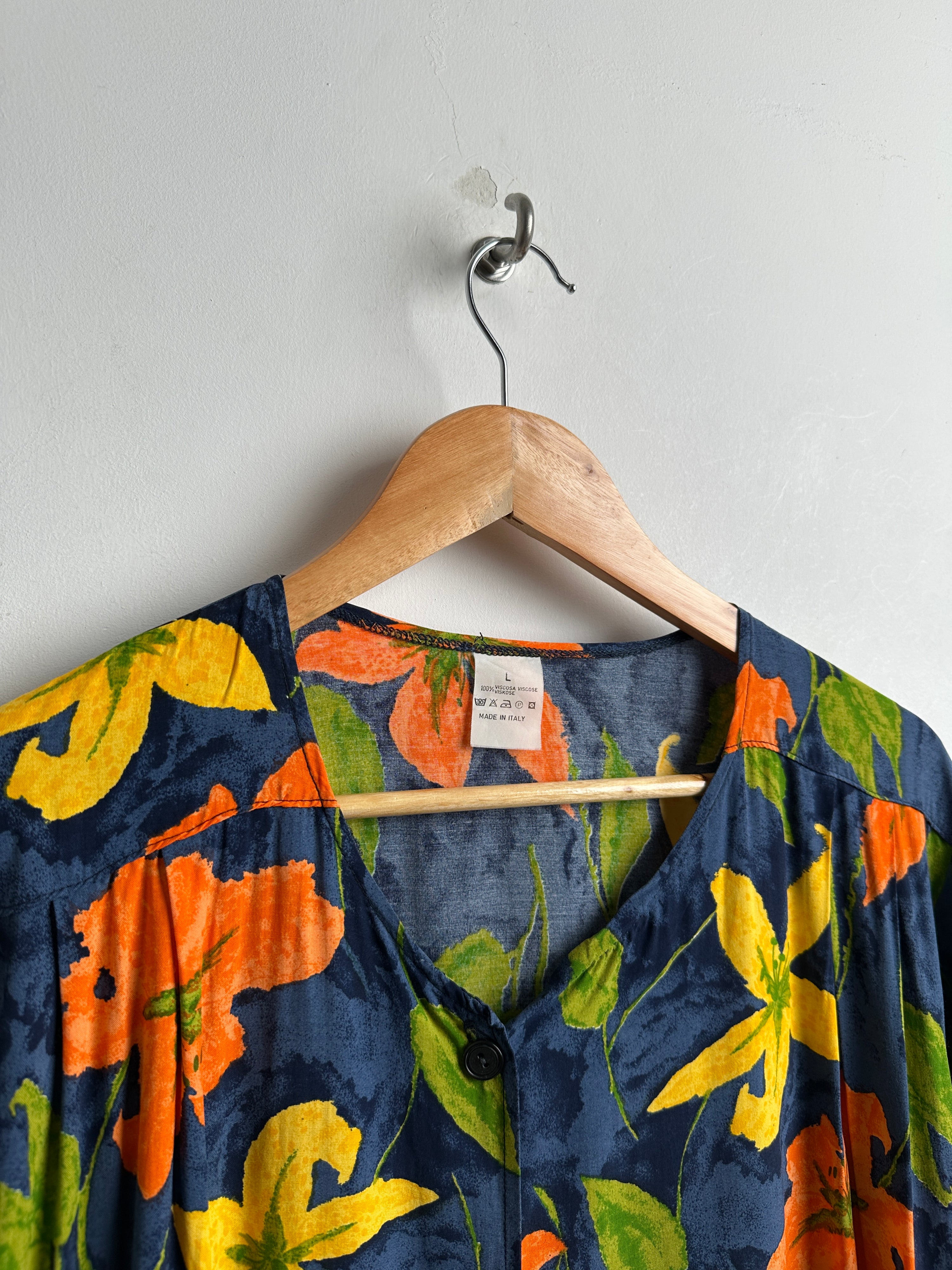 Colorful short sleeve shirt
