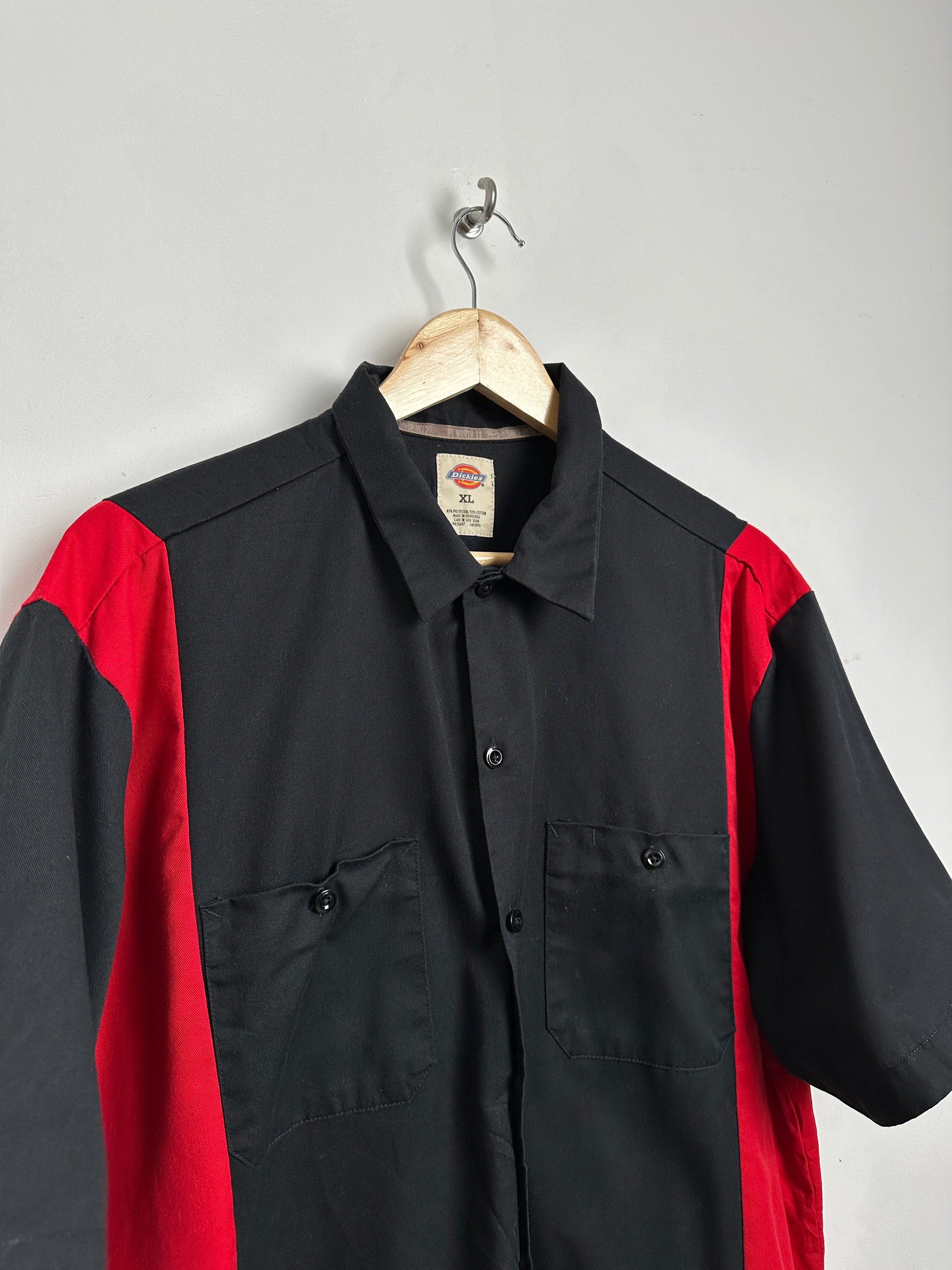 Dickies button up tee in black and red