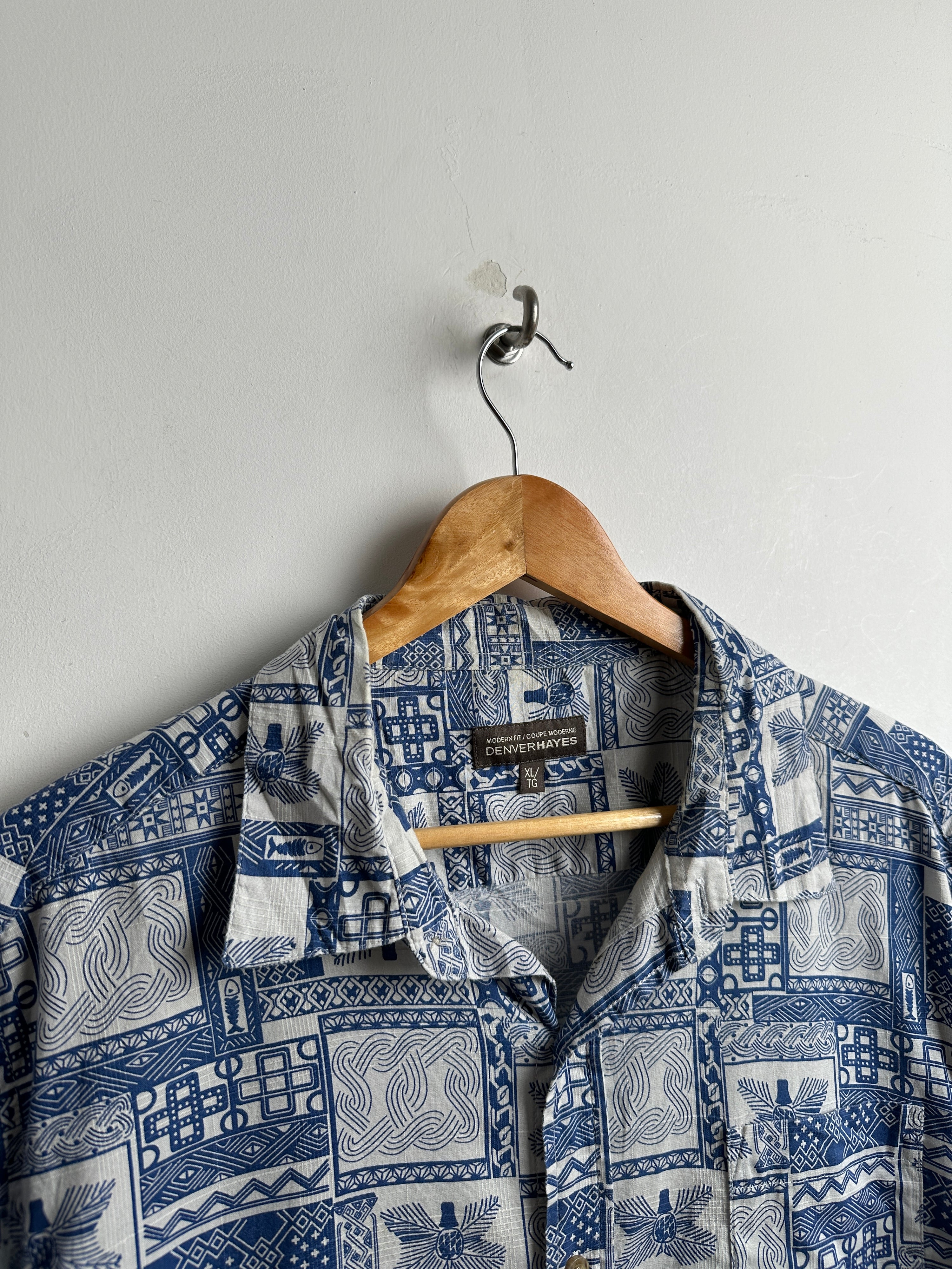 DENVERHAYES white&blue shirt