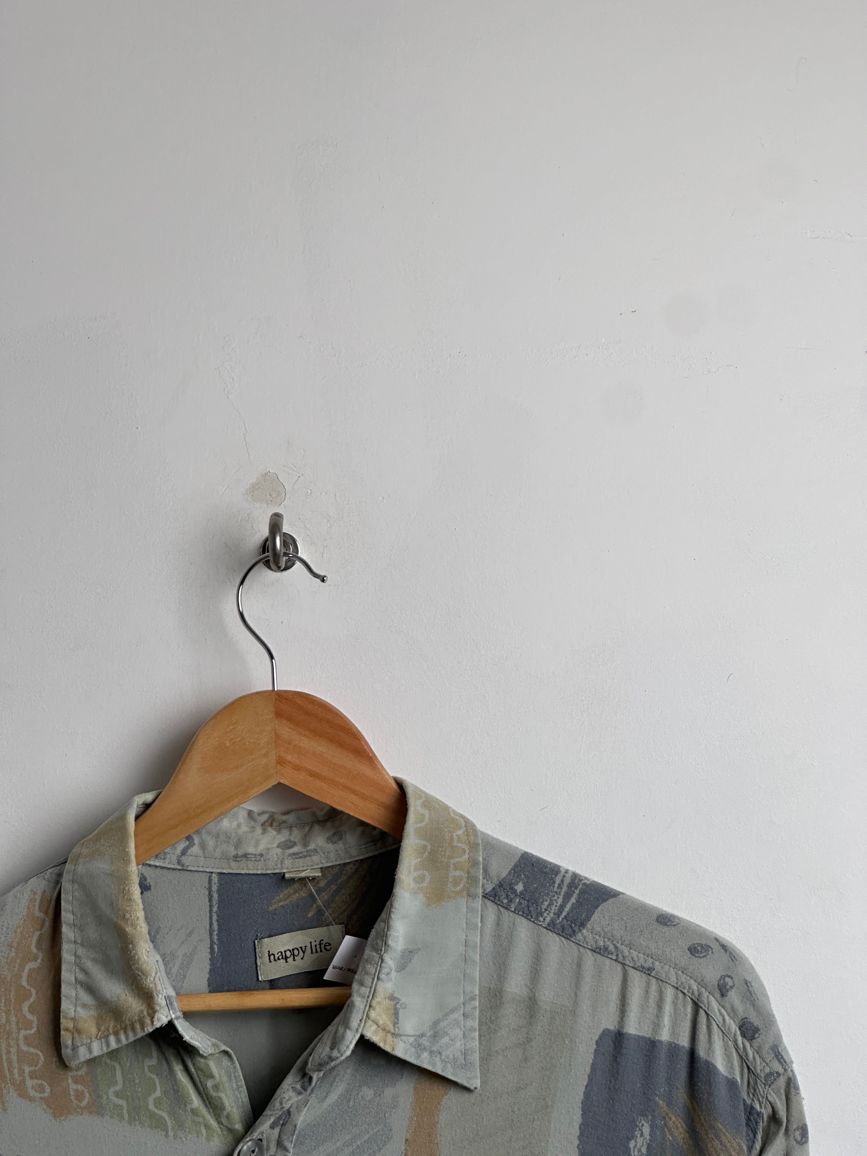 HAPPY LIFE vintage long sleeve shirt