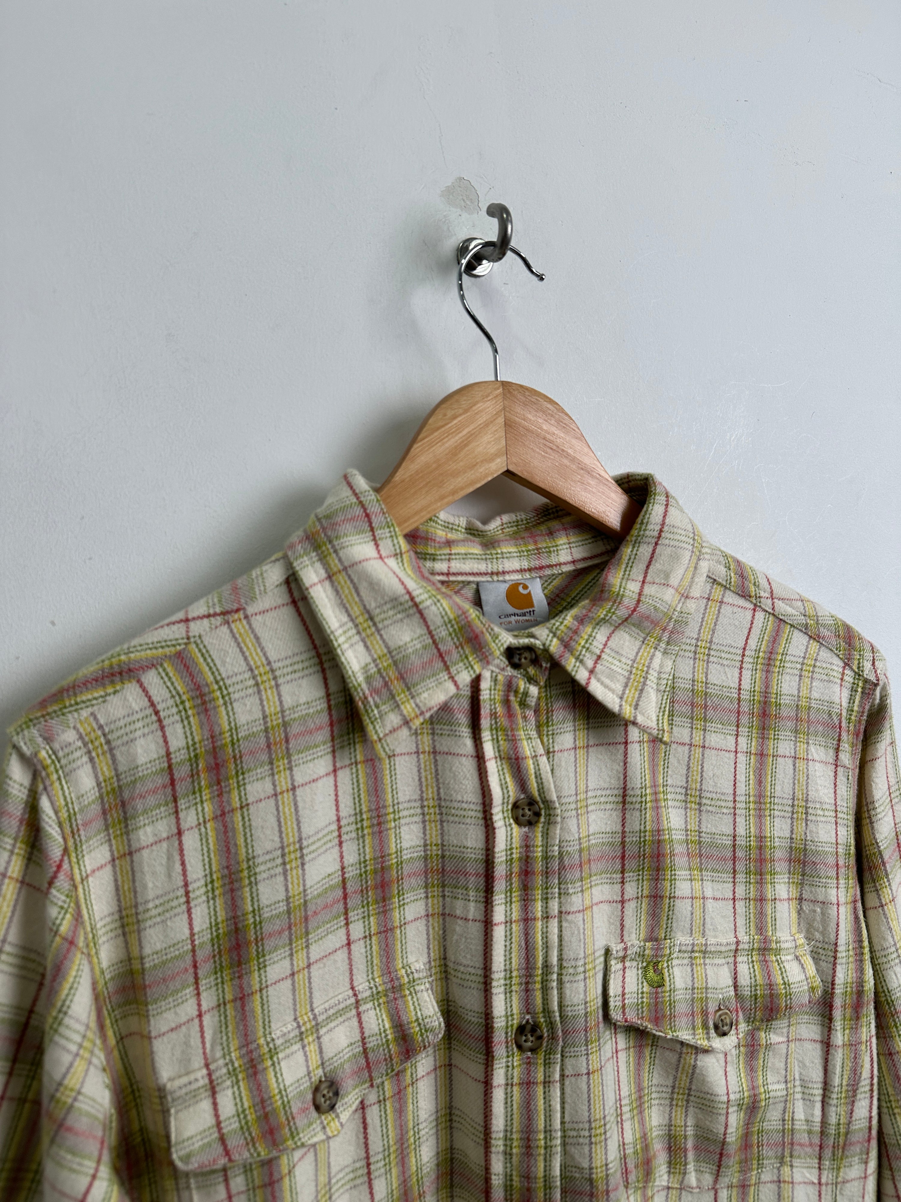 CARHARTT women’s thicker cotton long-sleeve shirt in plaid