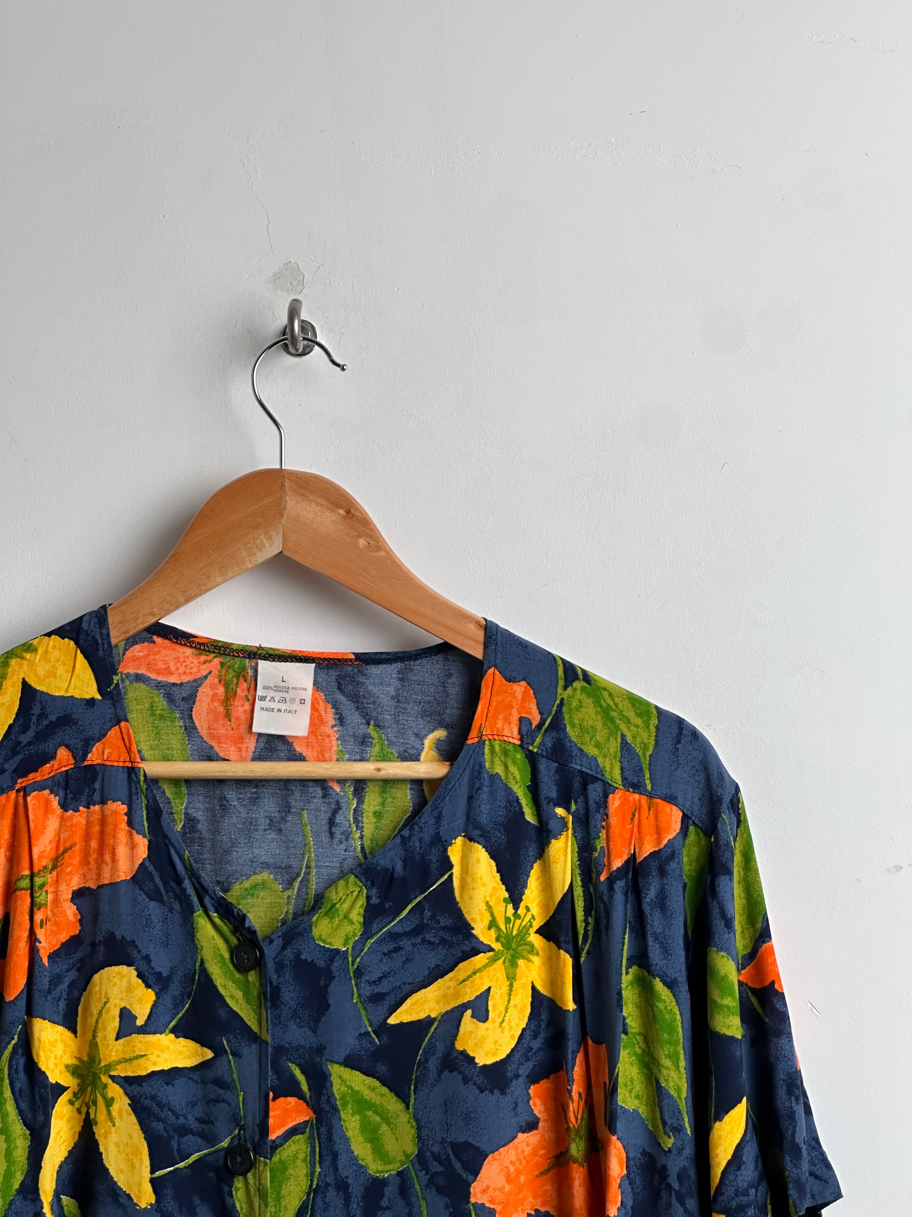 Colorful short sleeve shirt