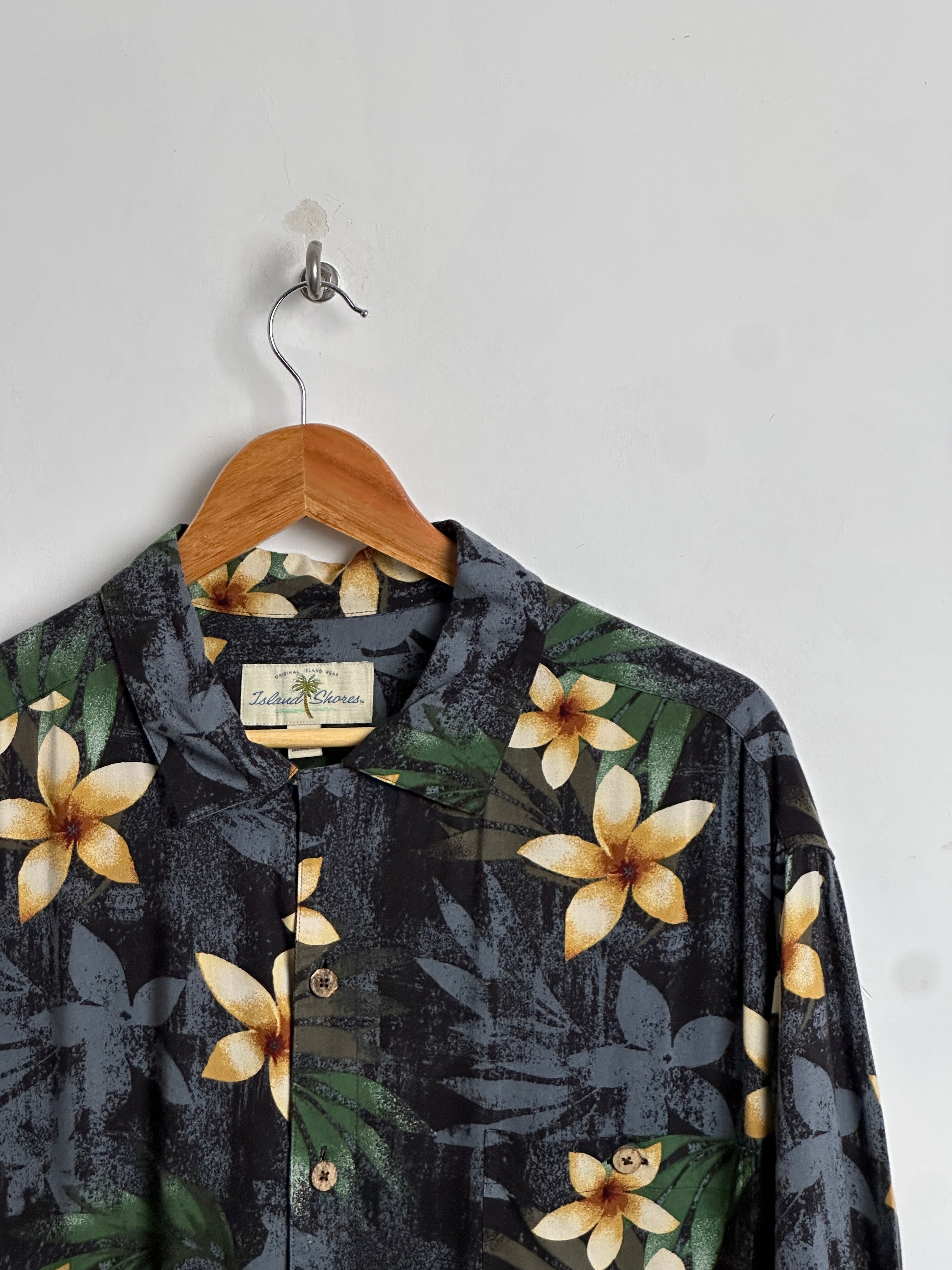 ISLAND SHORES Tropical Shirt