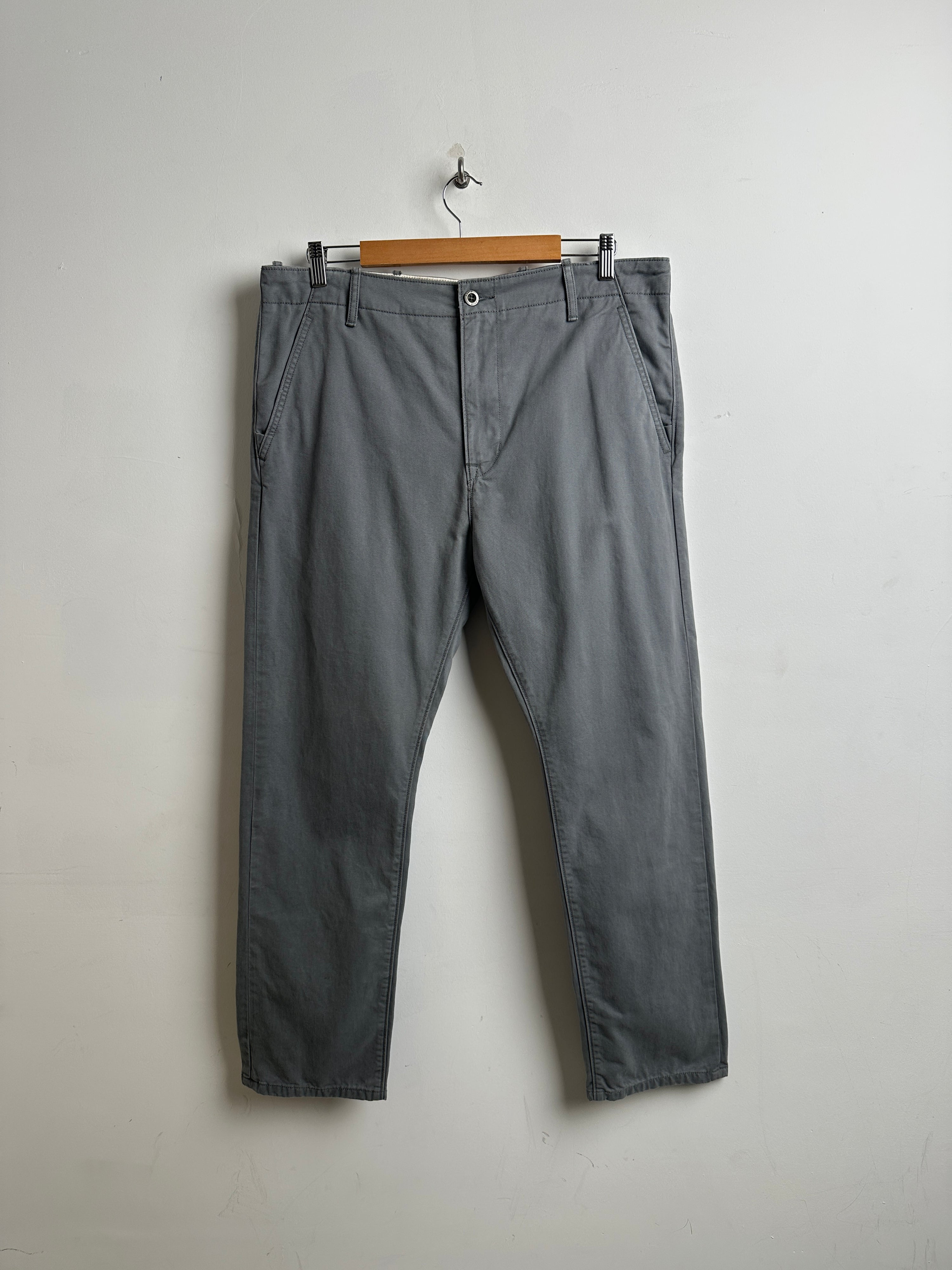 LEVIS jeans in grey