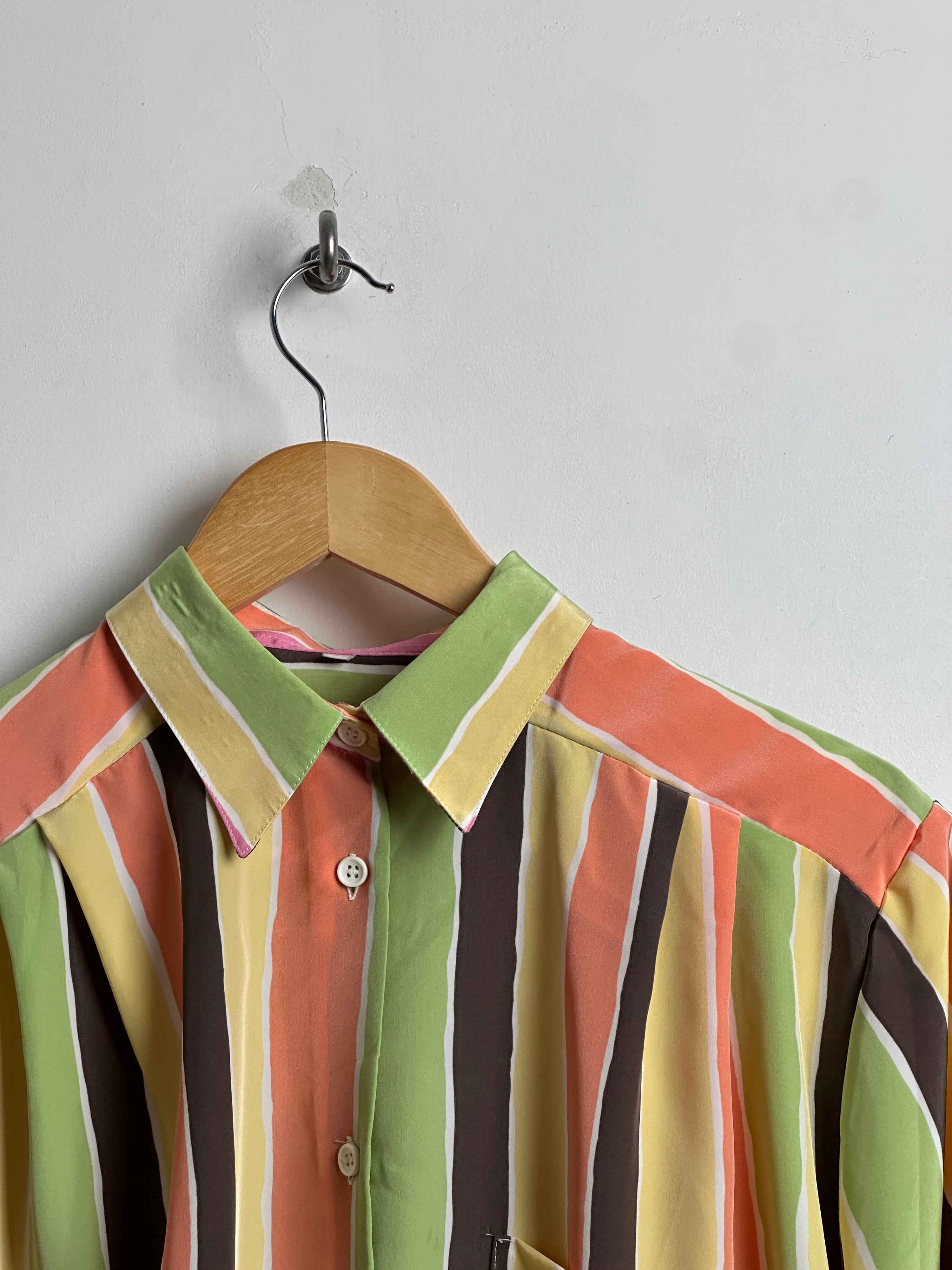 Cropped & striped short-sleeve shirt