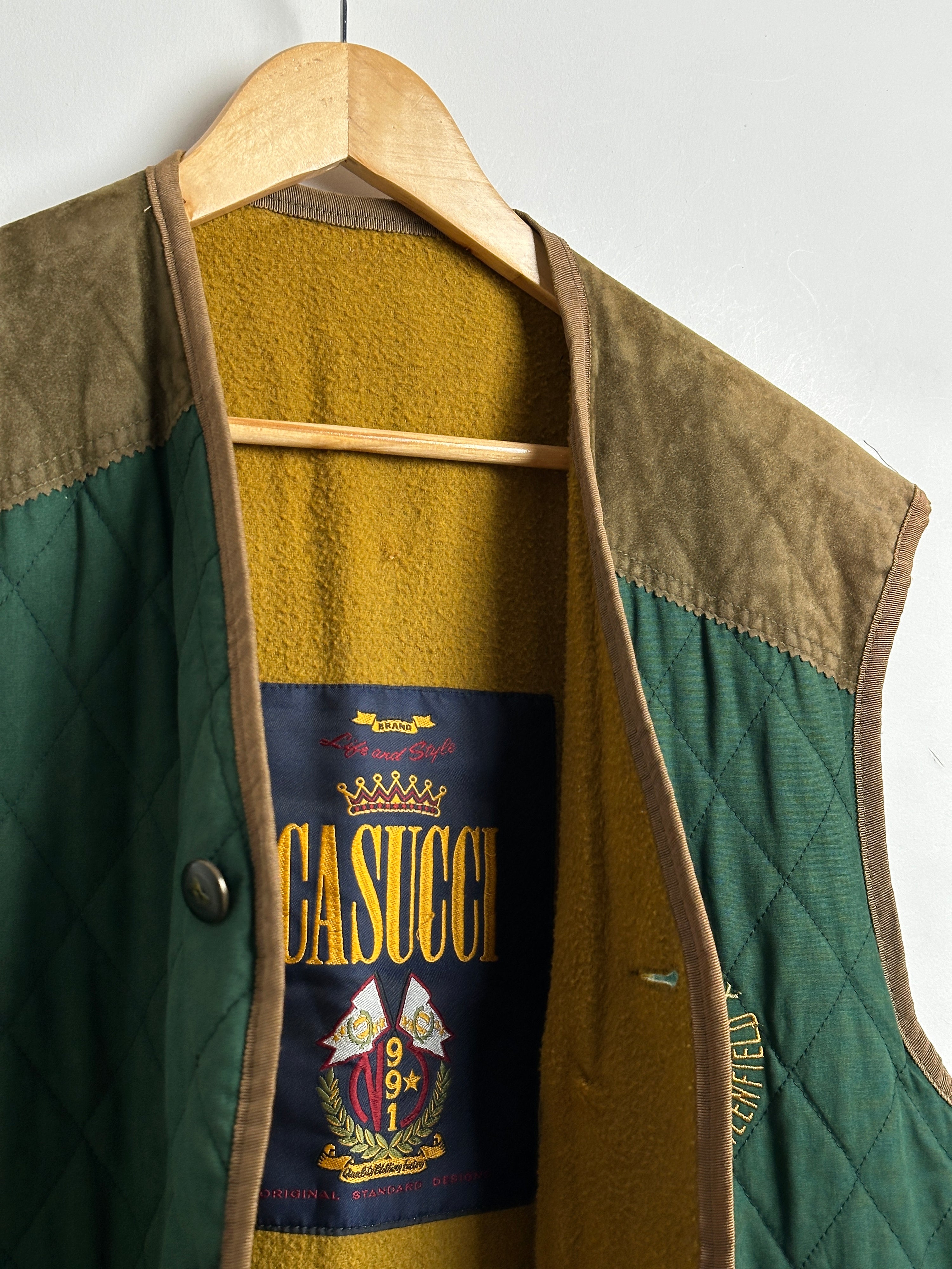 Casucci Vintage vest with suede