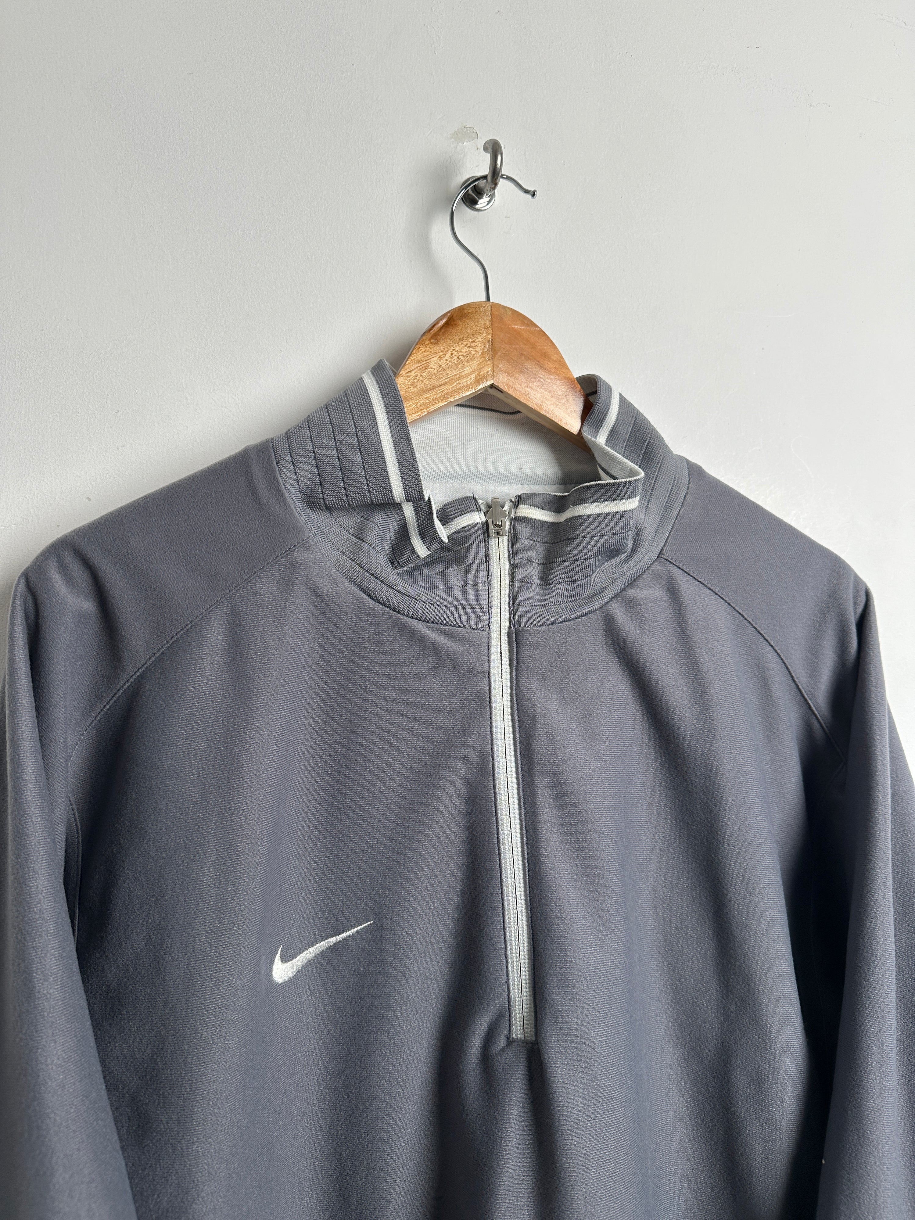 NIKE LONG SLEEVE REVERSIBLE JACKET