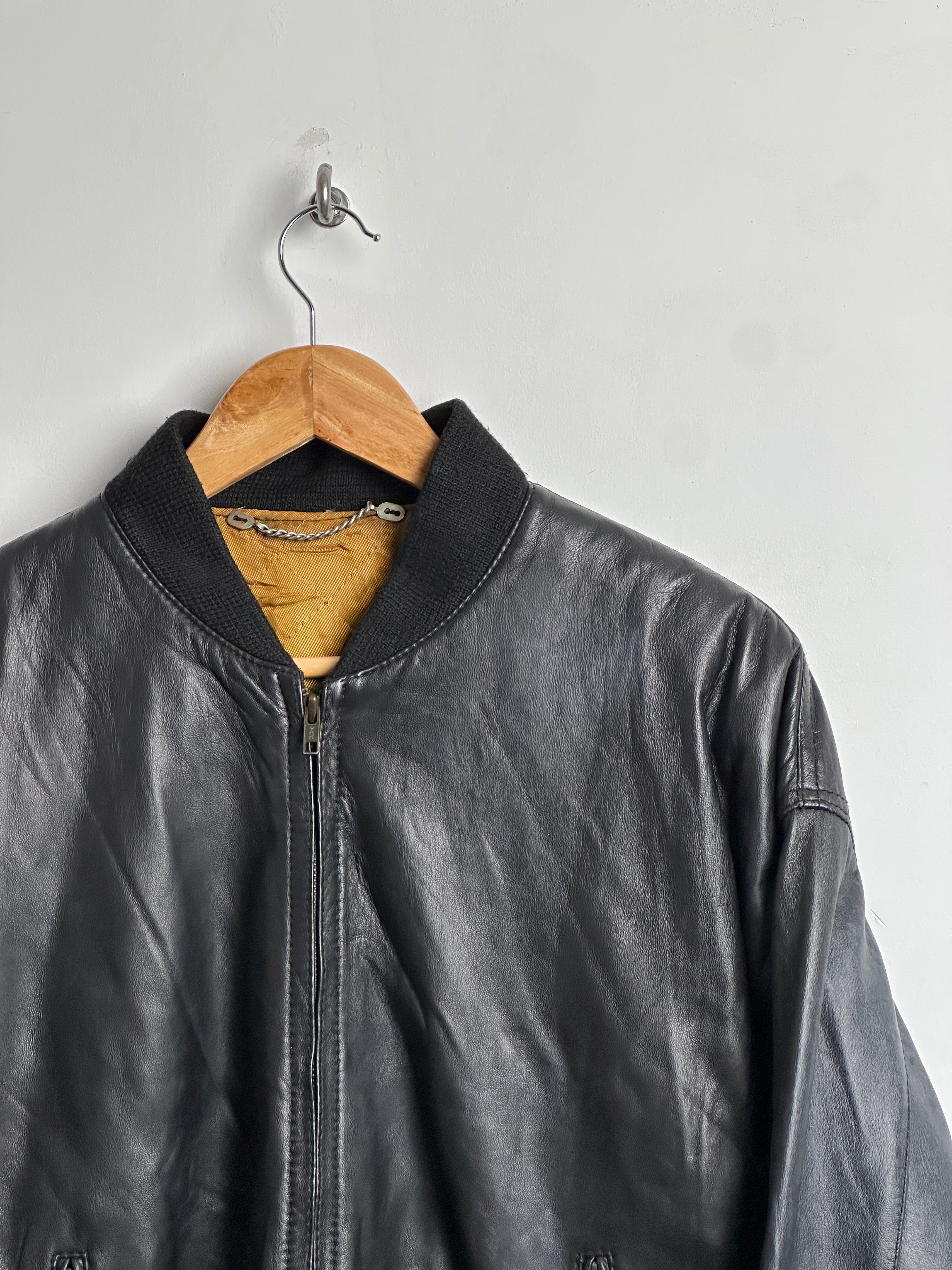 LEATHER BOMBER JACKET