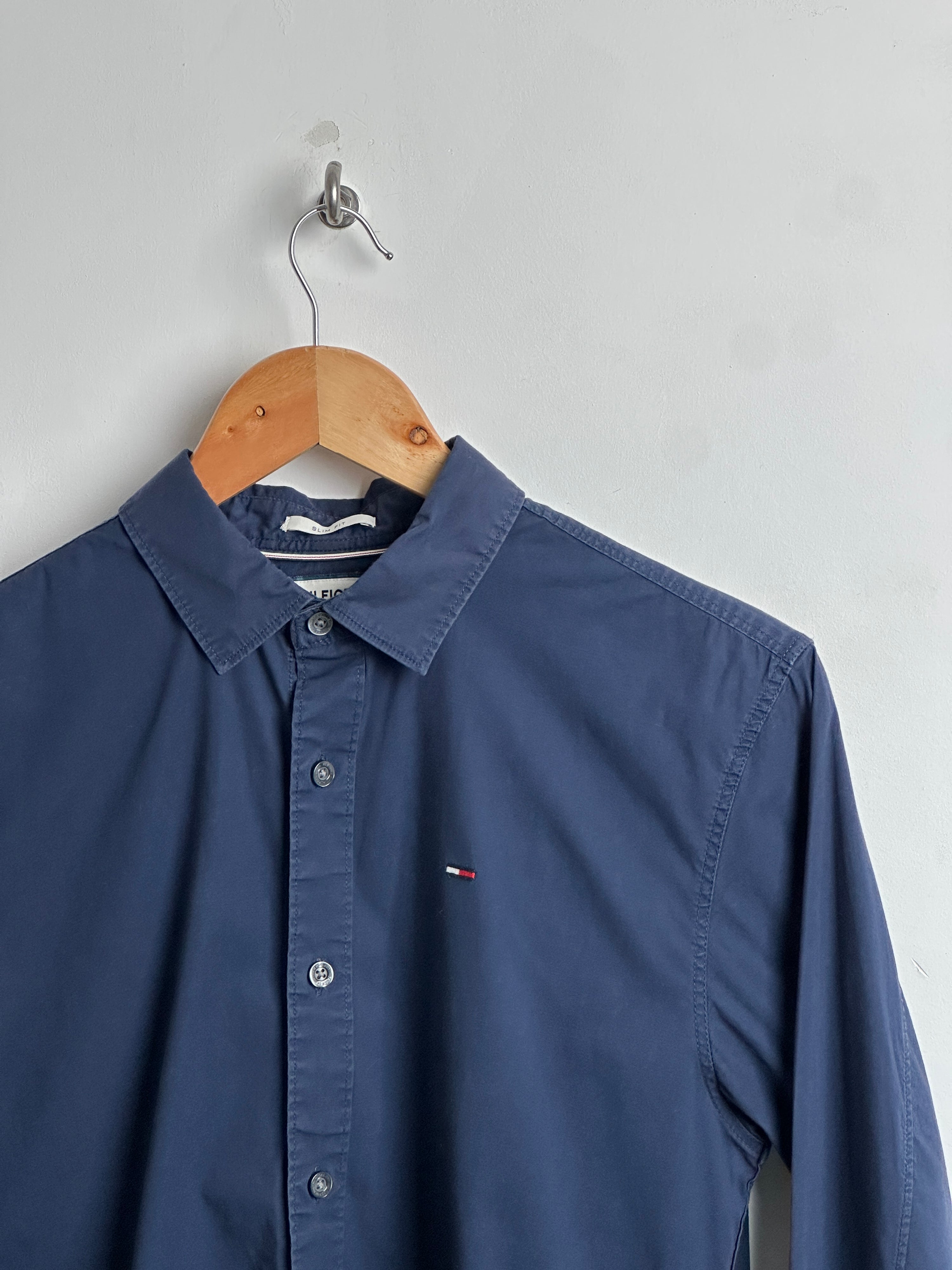 TOMMY HILFIGER LONG SLEEVE SHIRT IN BLUE