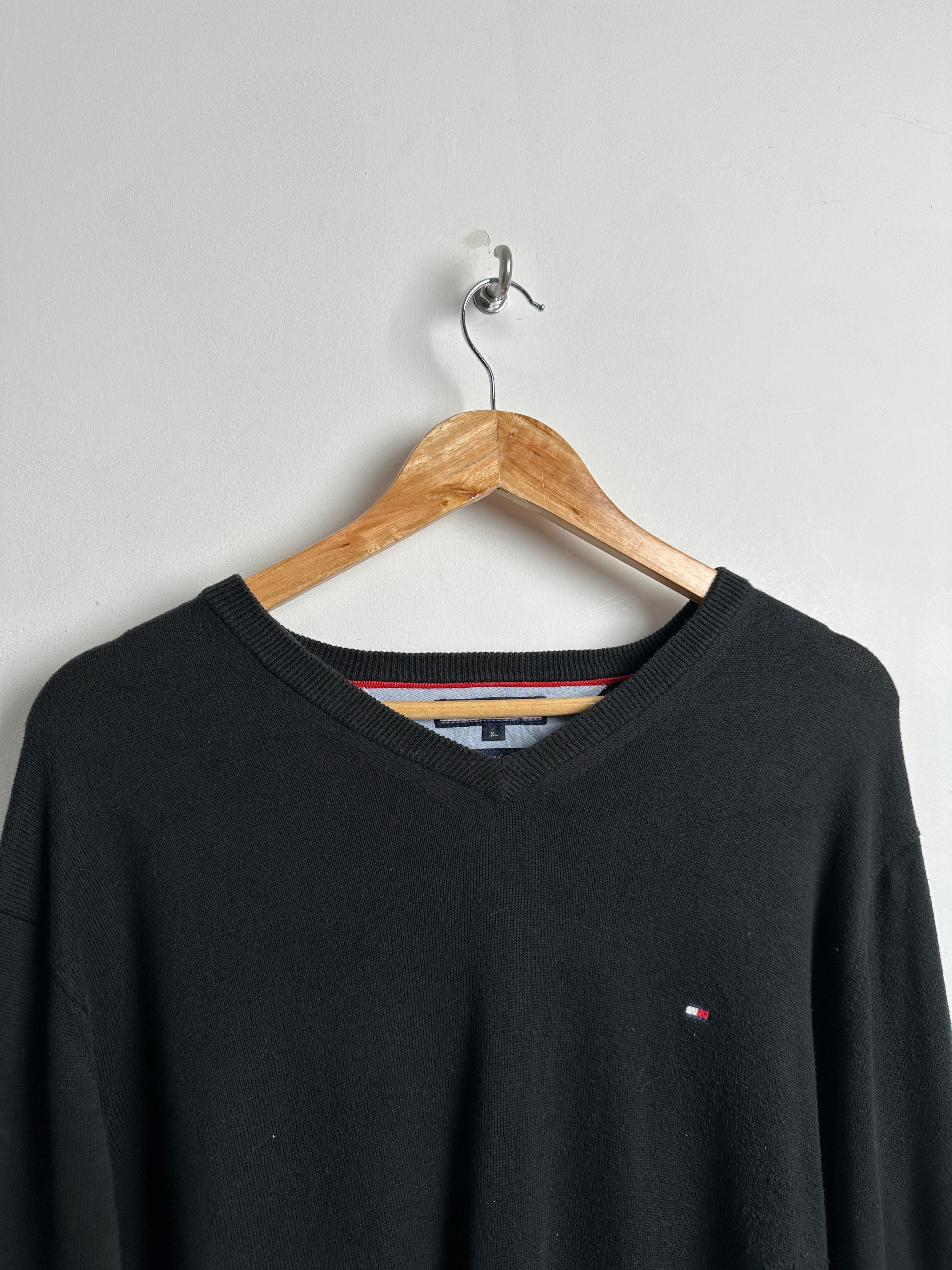 TOMMY HILFIGER BLACK LONG SLEEVE SHIRT