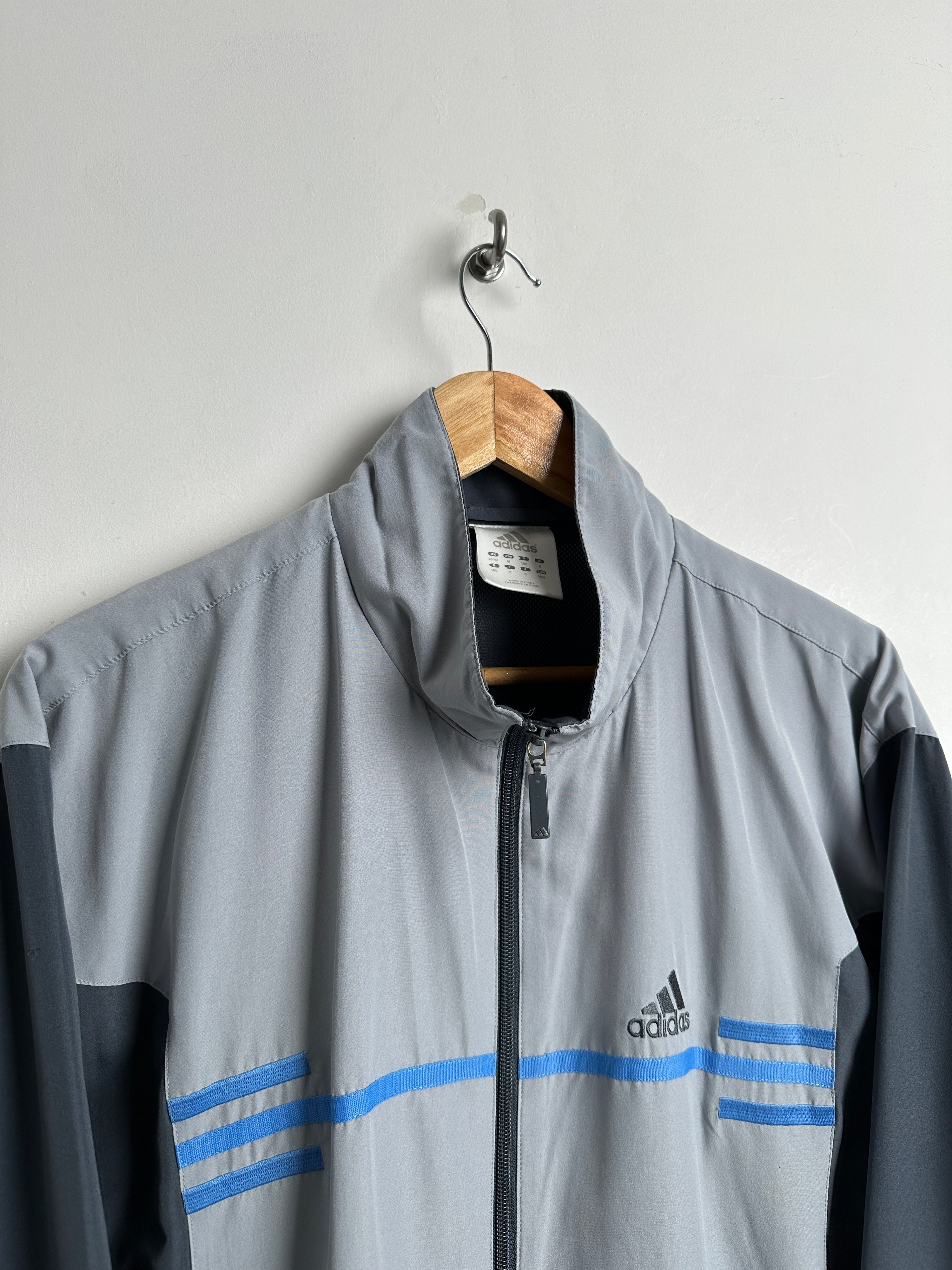 ADIDAS ZIP UP IN GREY