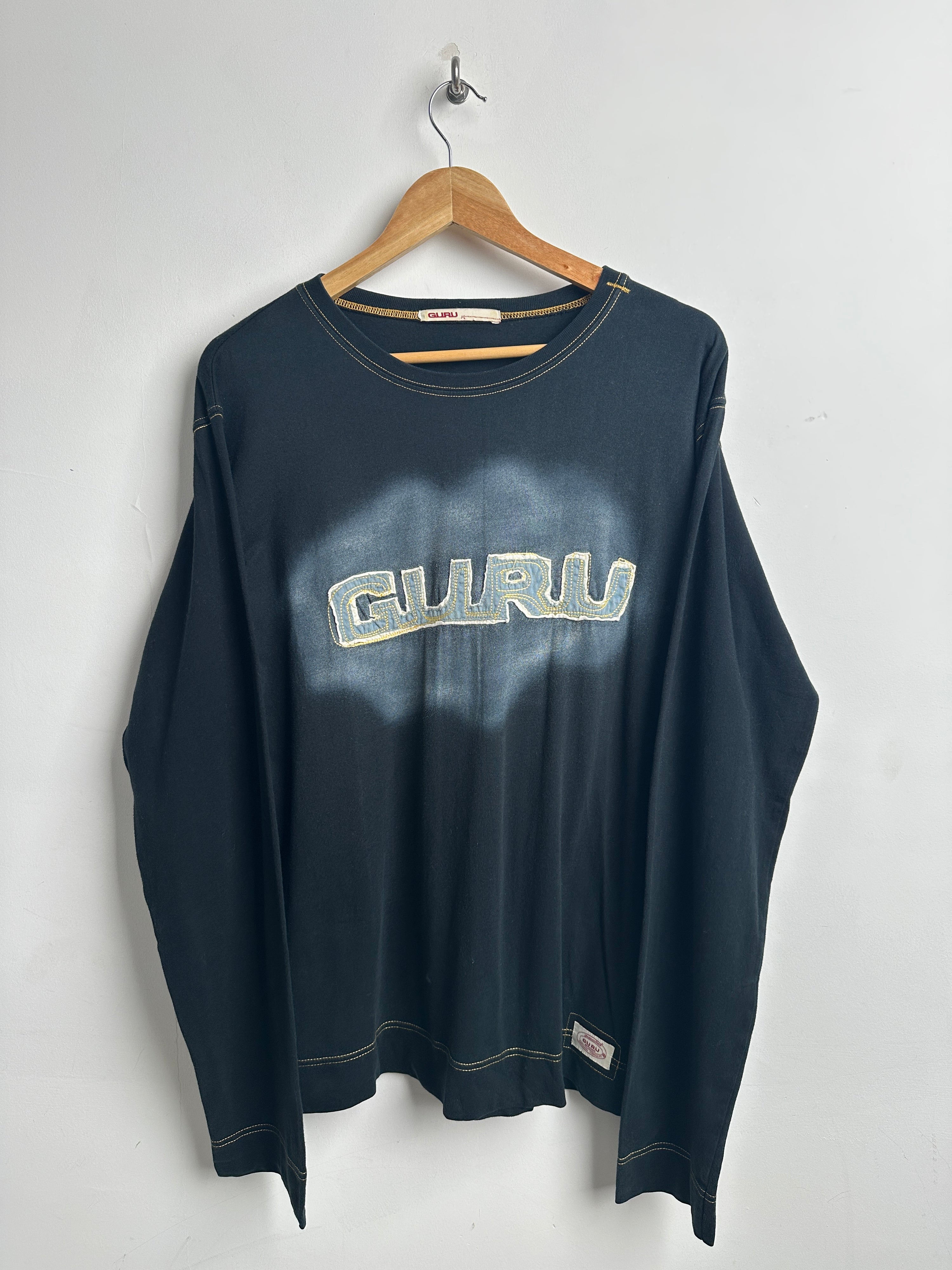 GURU long sleeve shirt in black