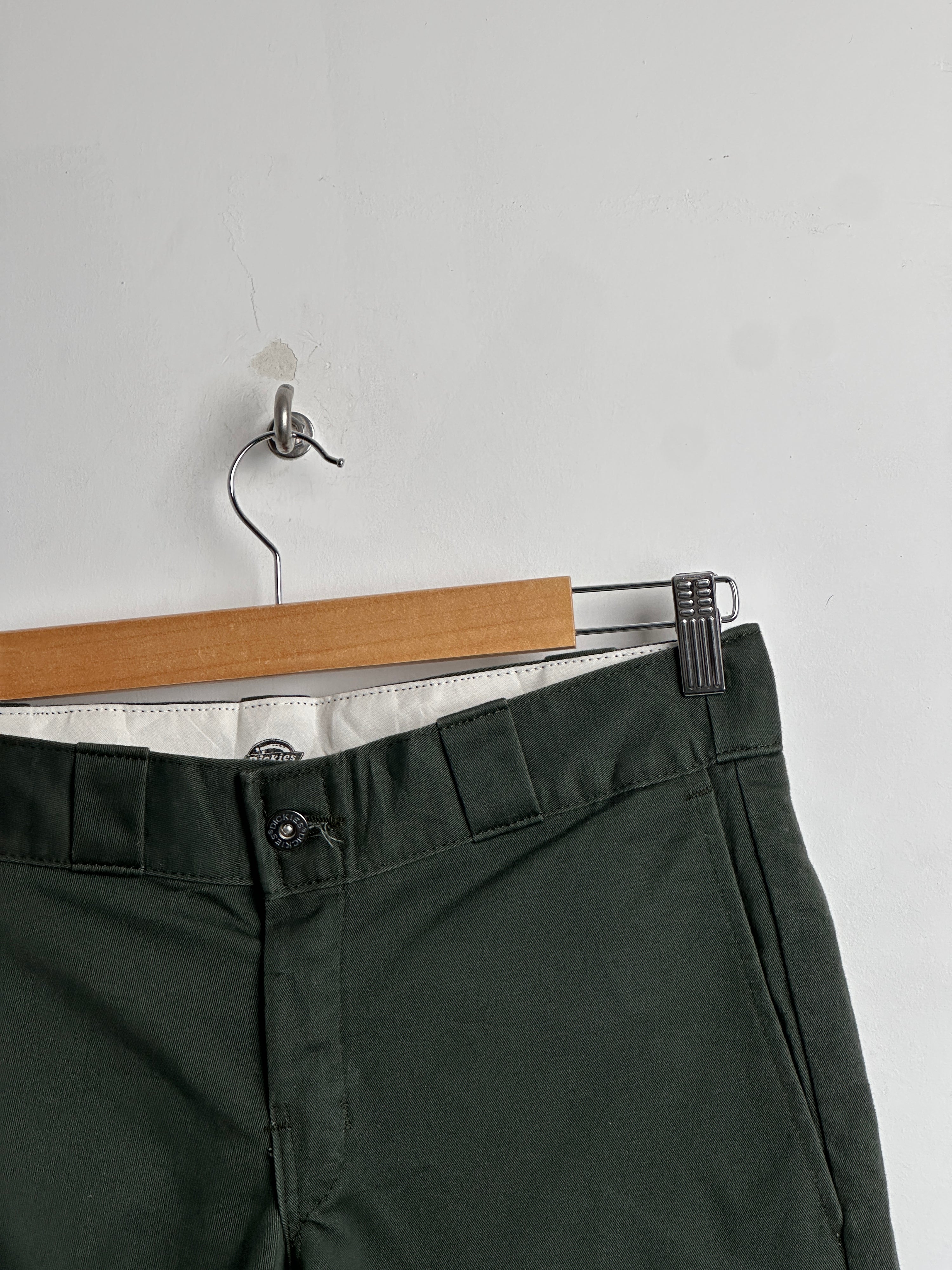DICKIES jorts in dark green - thrift.mt