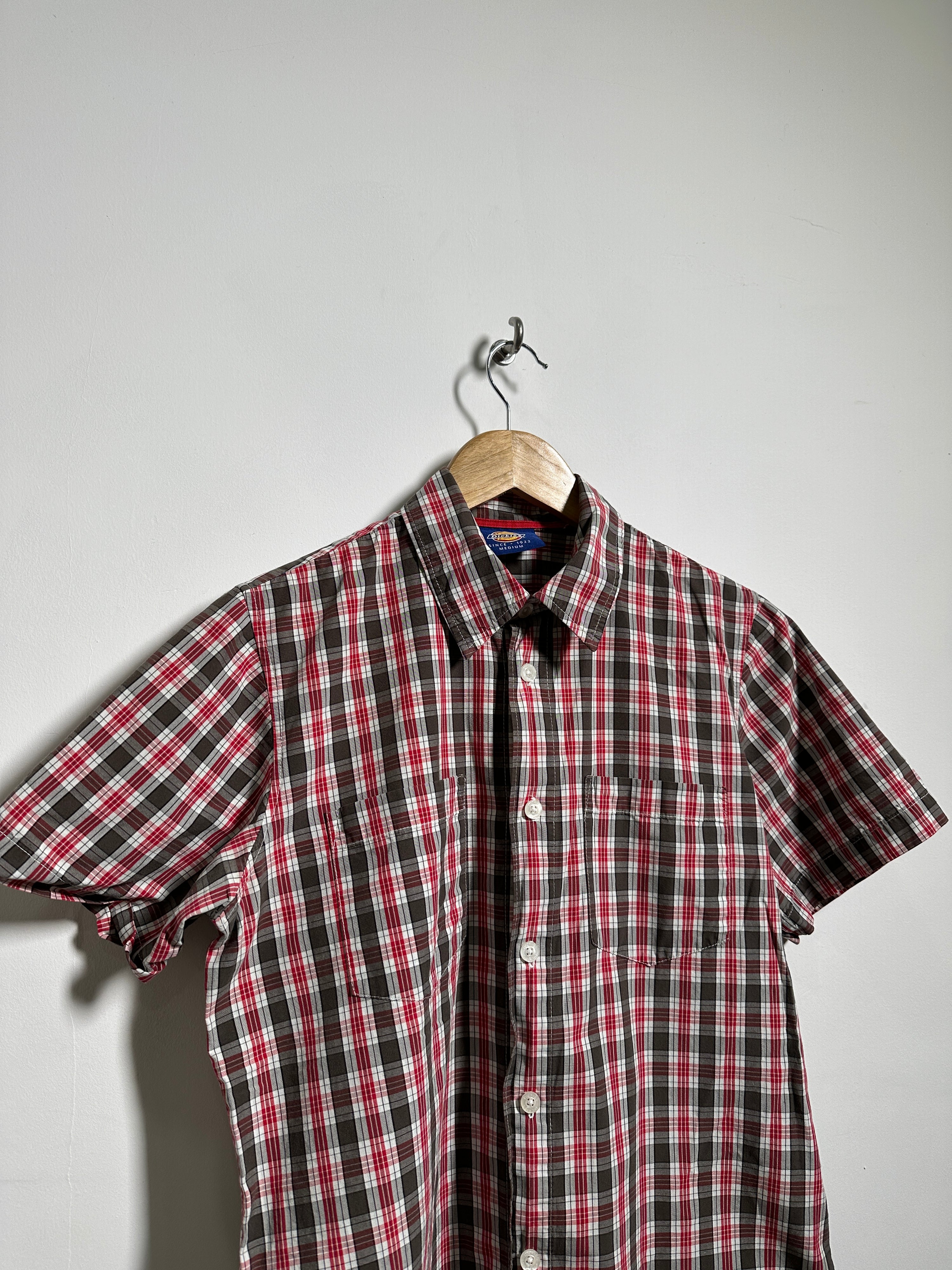 DICKIES short-sleeve shirt in checked red, white and grey