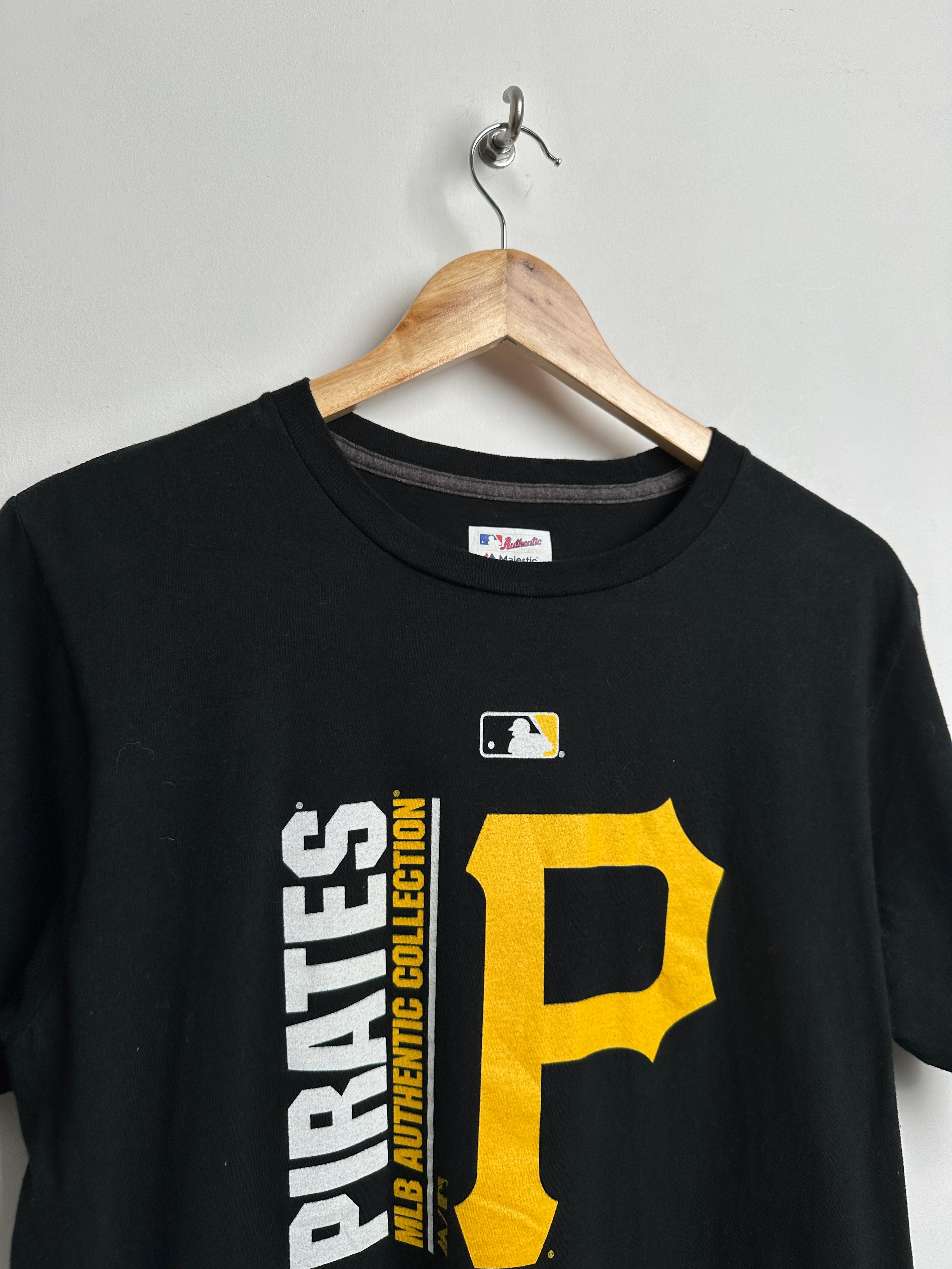 Majestic Pirates Baseball tee in black