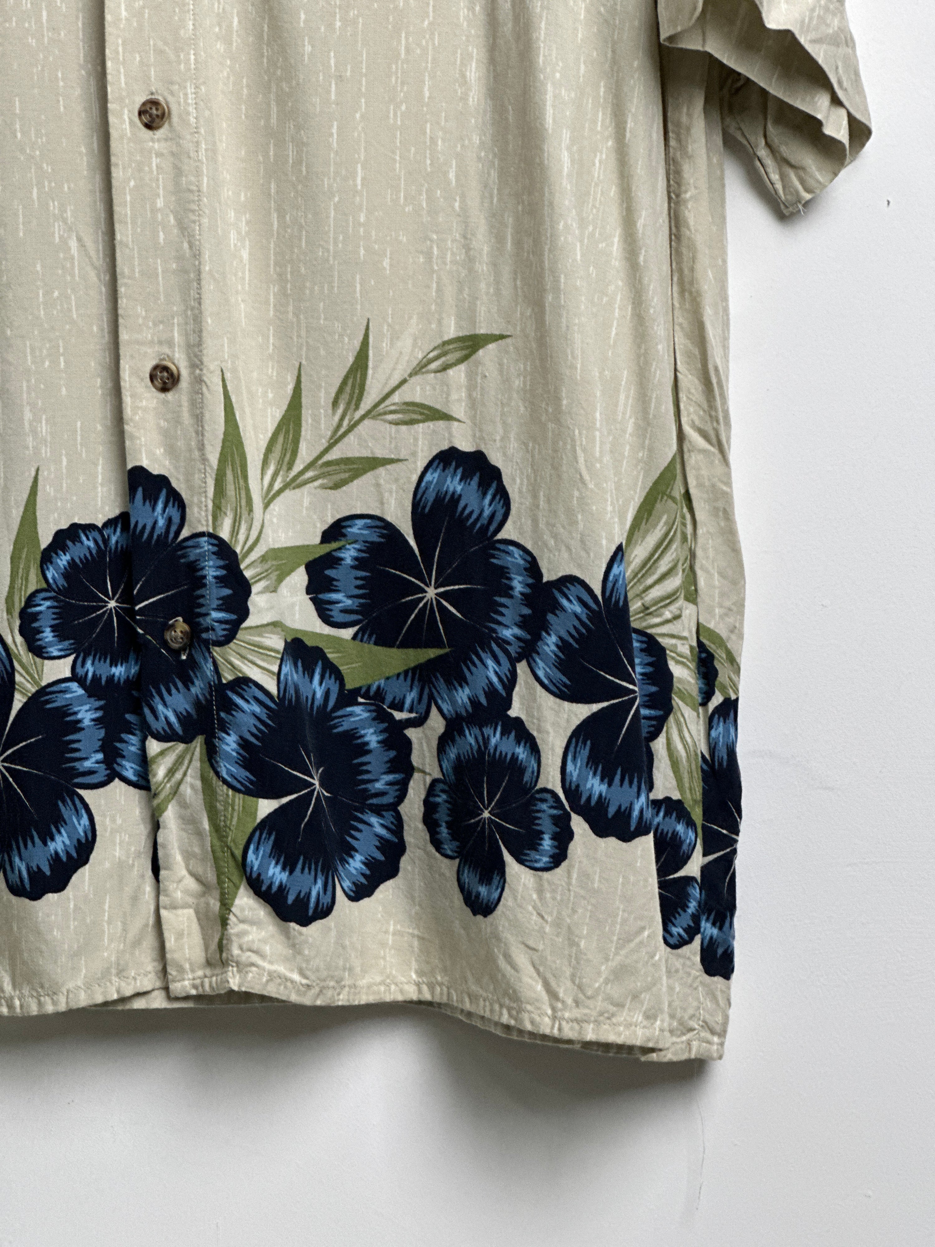 Puritan short sleeve shirt in beige with blue flowers