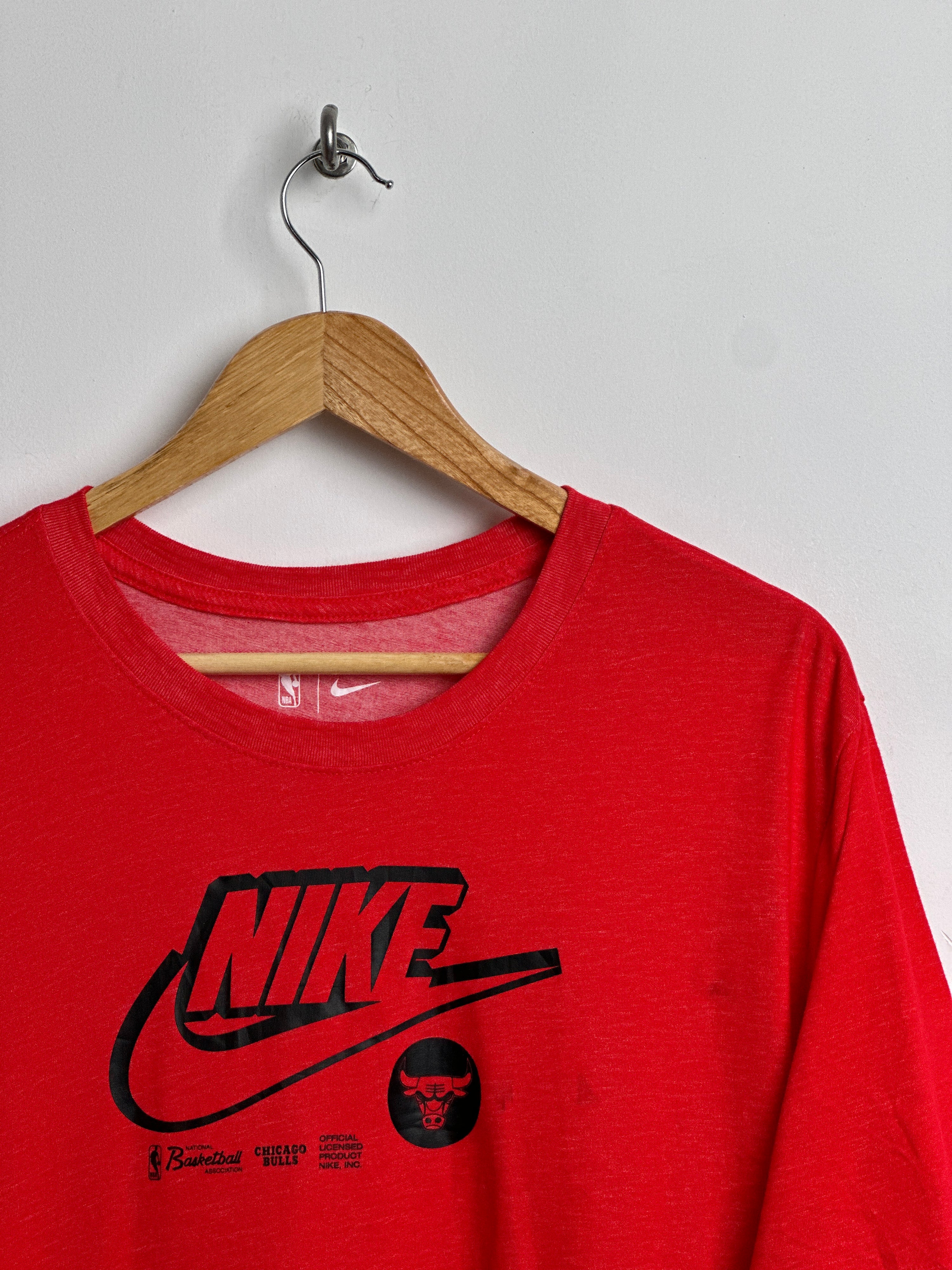 NIKE Chicago Bulls tee in red