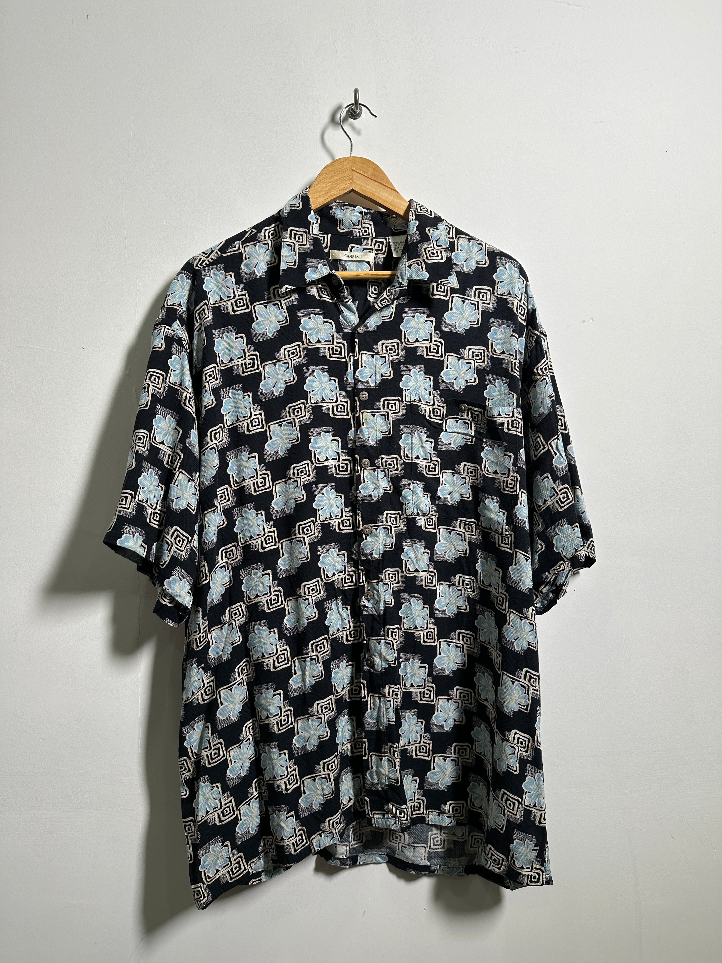 Campia vintage short-sleeve 100% rayon shirt in blue with flowers