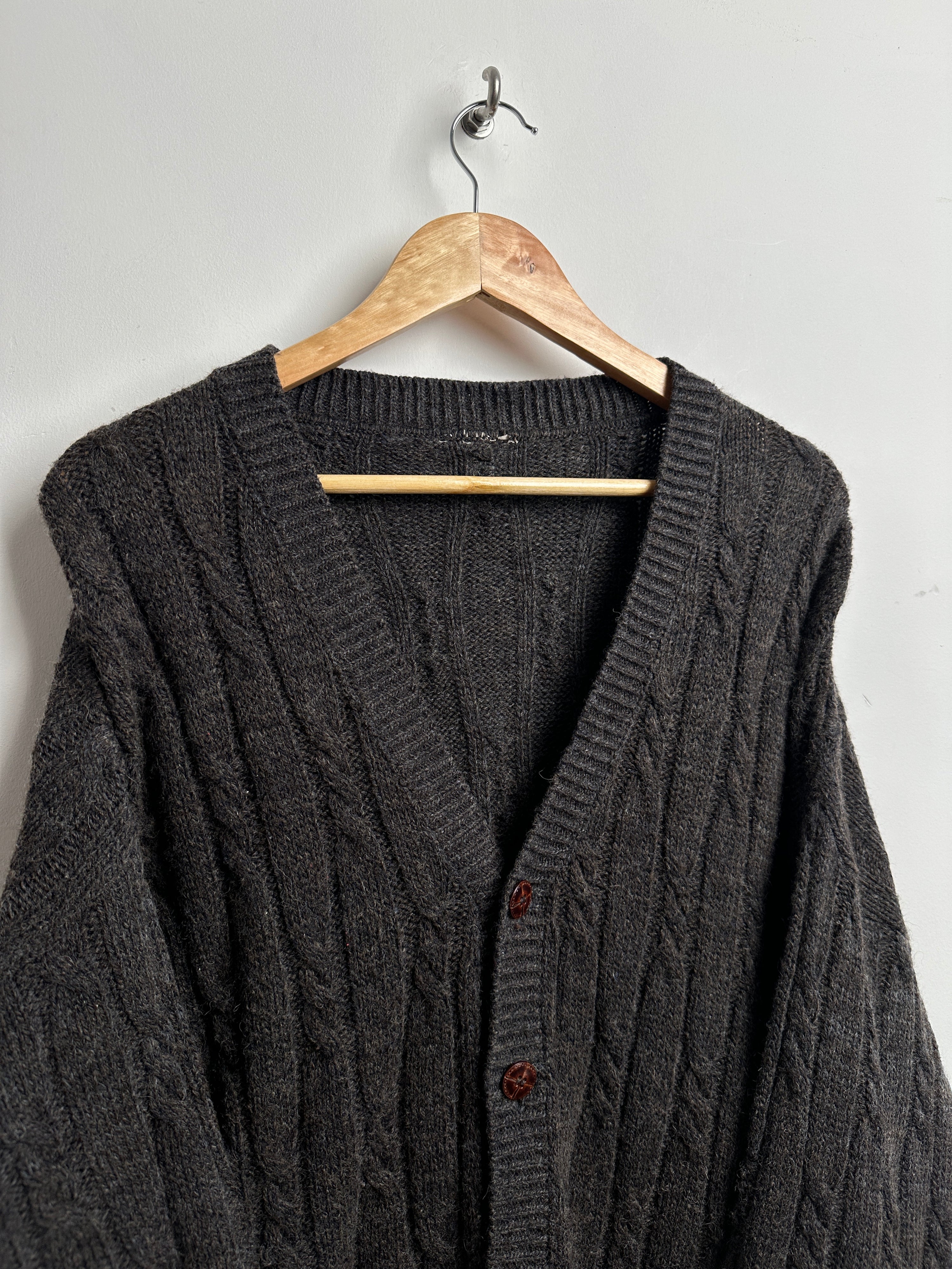 Vintage cardigan in grey