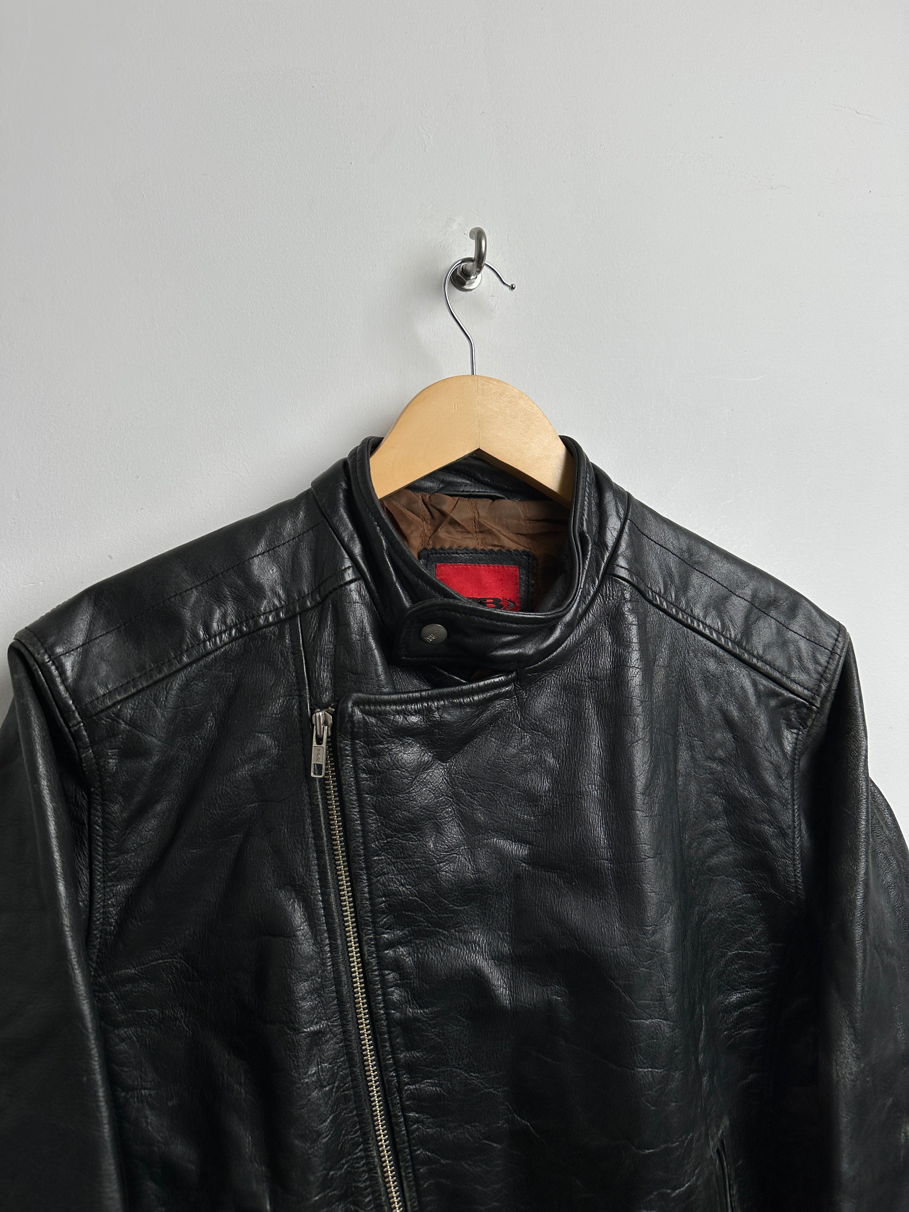 BOMB BOOGIE zip up leather jacket