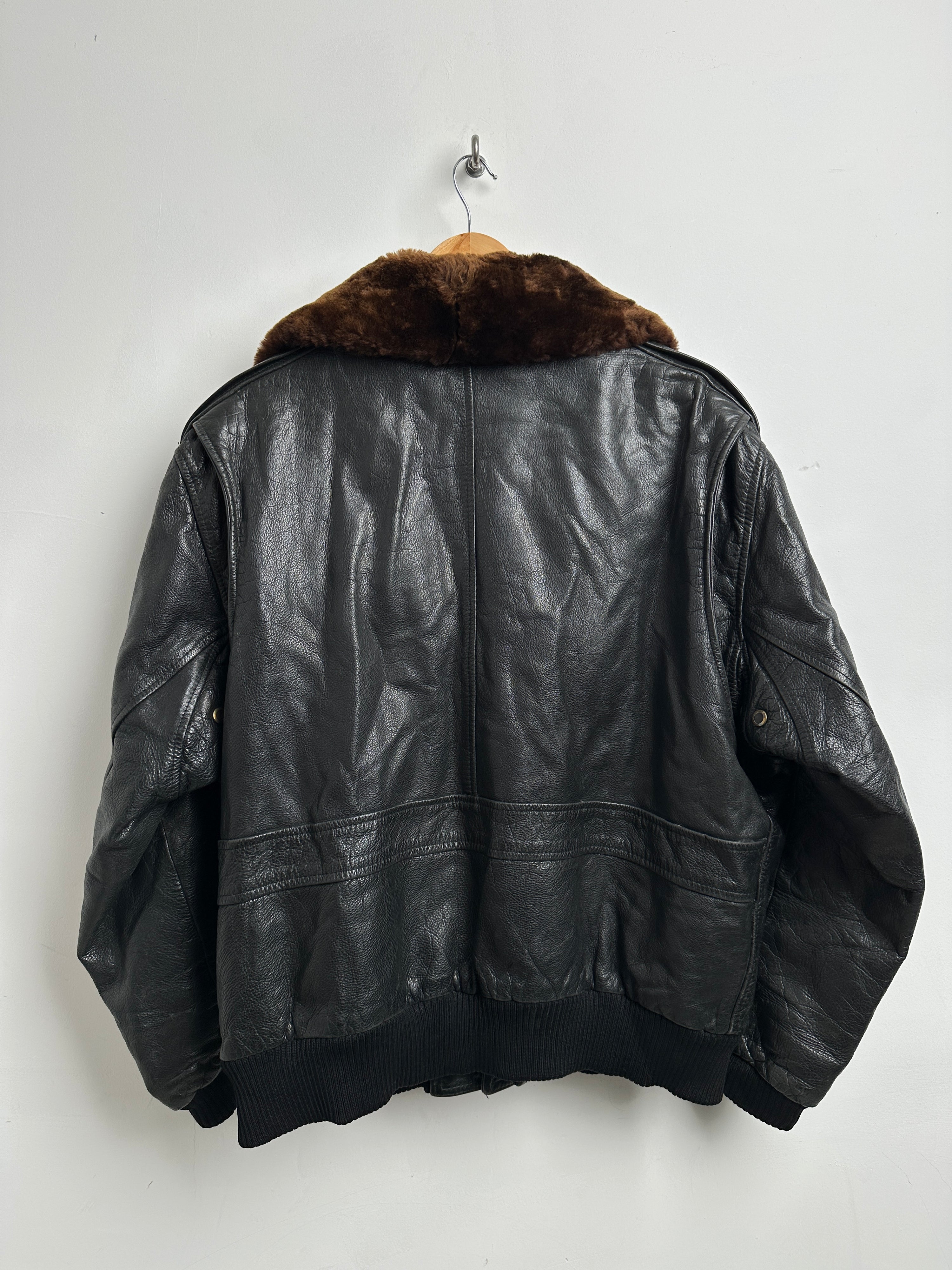 MARCO PIERGUIDI leather jacket with fur collar