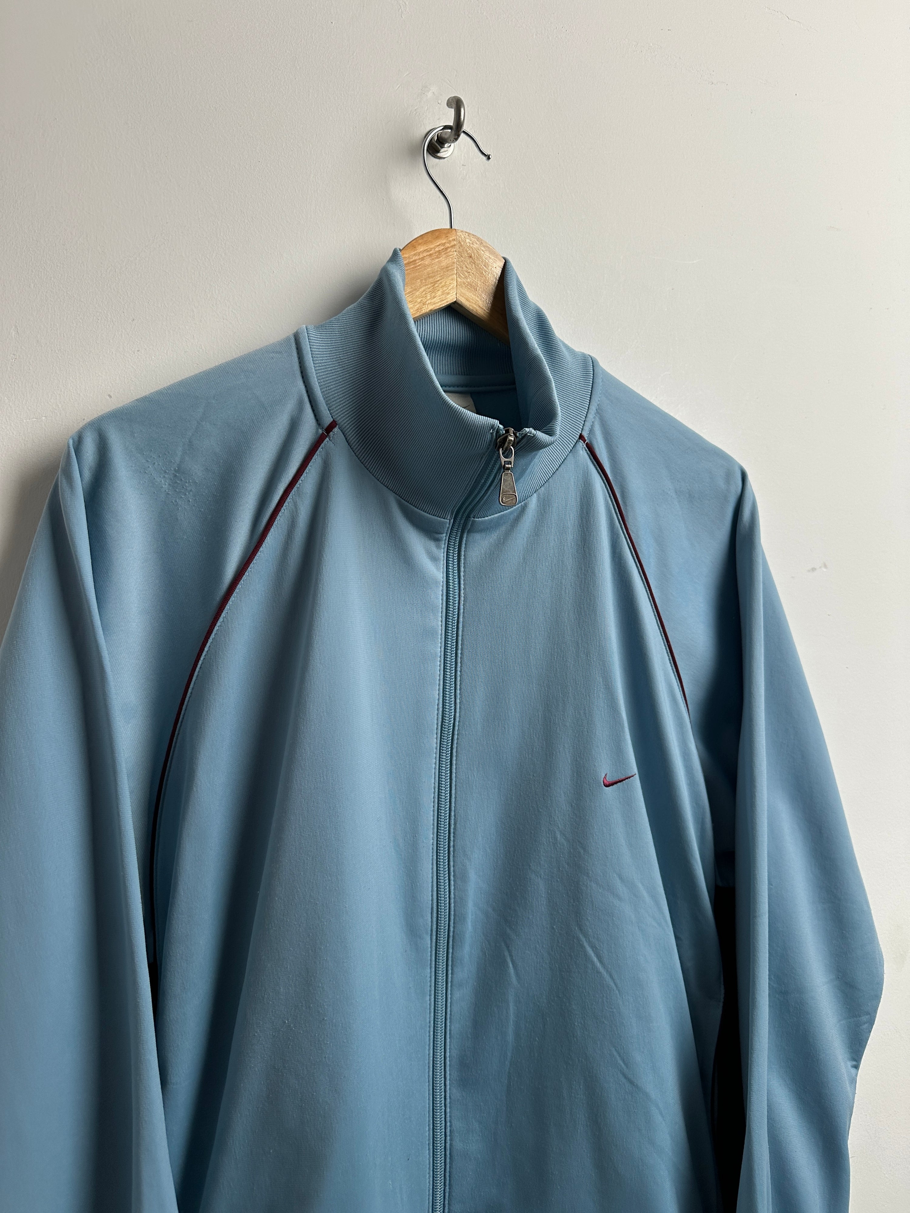 Nike vintage zip up in blue